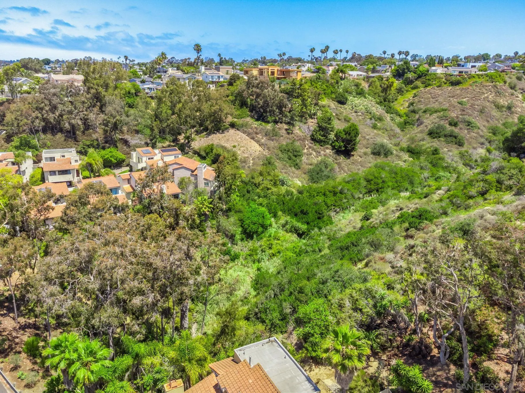 https://cdn.realtyfeed.com/cdn/127/250033299/dbf845e892d0b838f052973d3f276c5a.webp