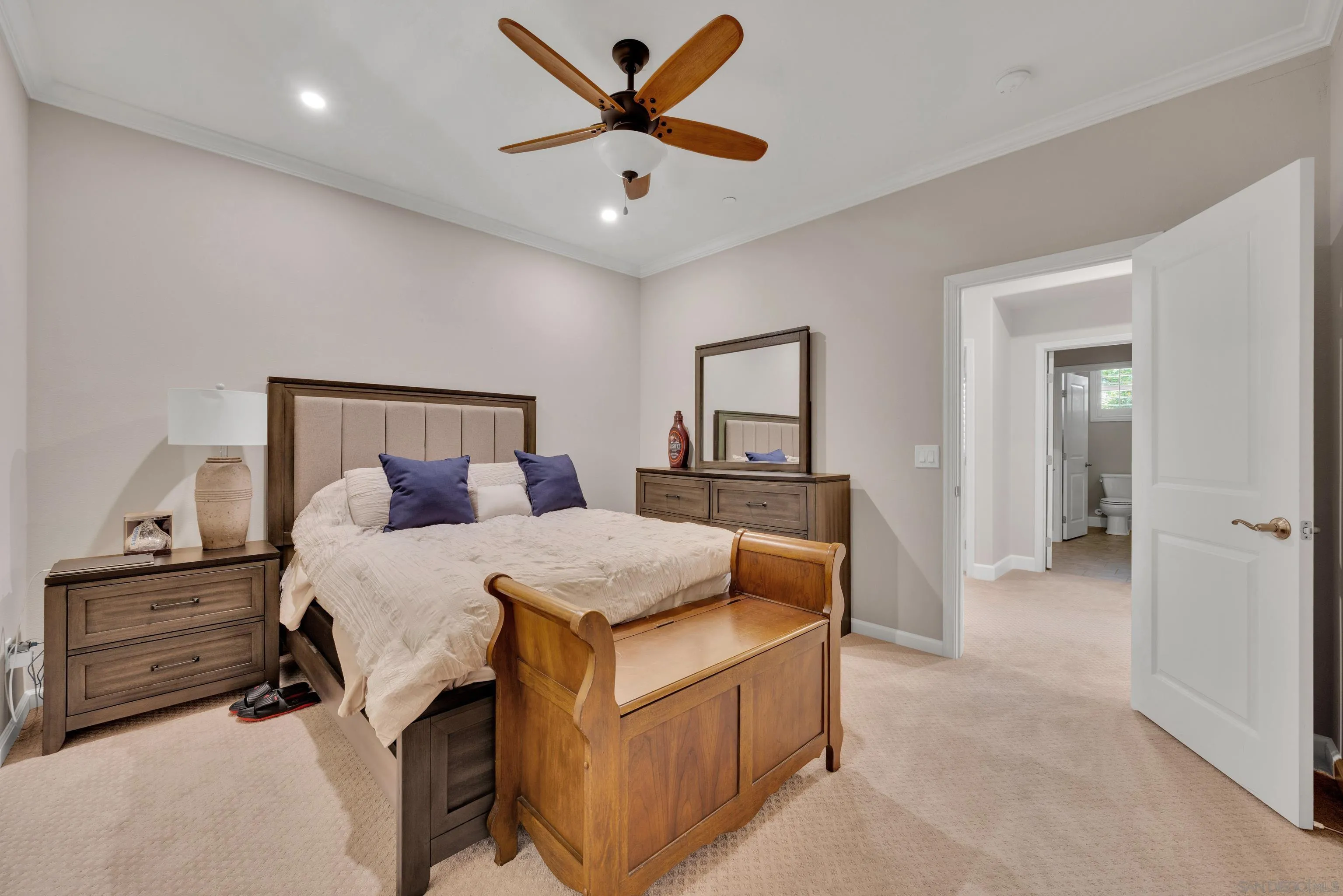 https://cdn.realtyfeed.com/cdn/127/250033302/1fc546e5de0b07dab68d705a3c865fa1.webp