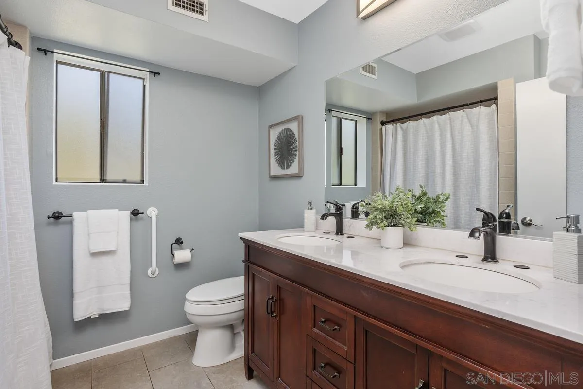 https://cdn.realtyfeed.com/cdn/127/250033303/3083b43c8fe9a1e583e86f7573290958.webp