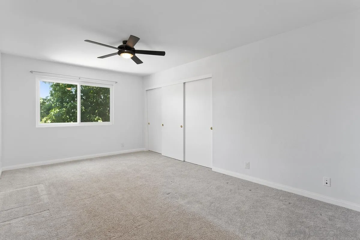 https://cdn.realtyfeed.com/cdn/127/250033303/86fec8993adac43c876a725ede49b48c.webp