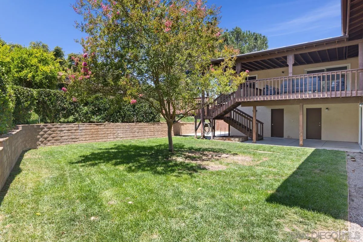 https://cdn.realtyfeed.com/cdn/127/250033303/a364463b8687d0117a38e3aa415596a3.webp