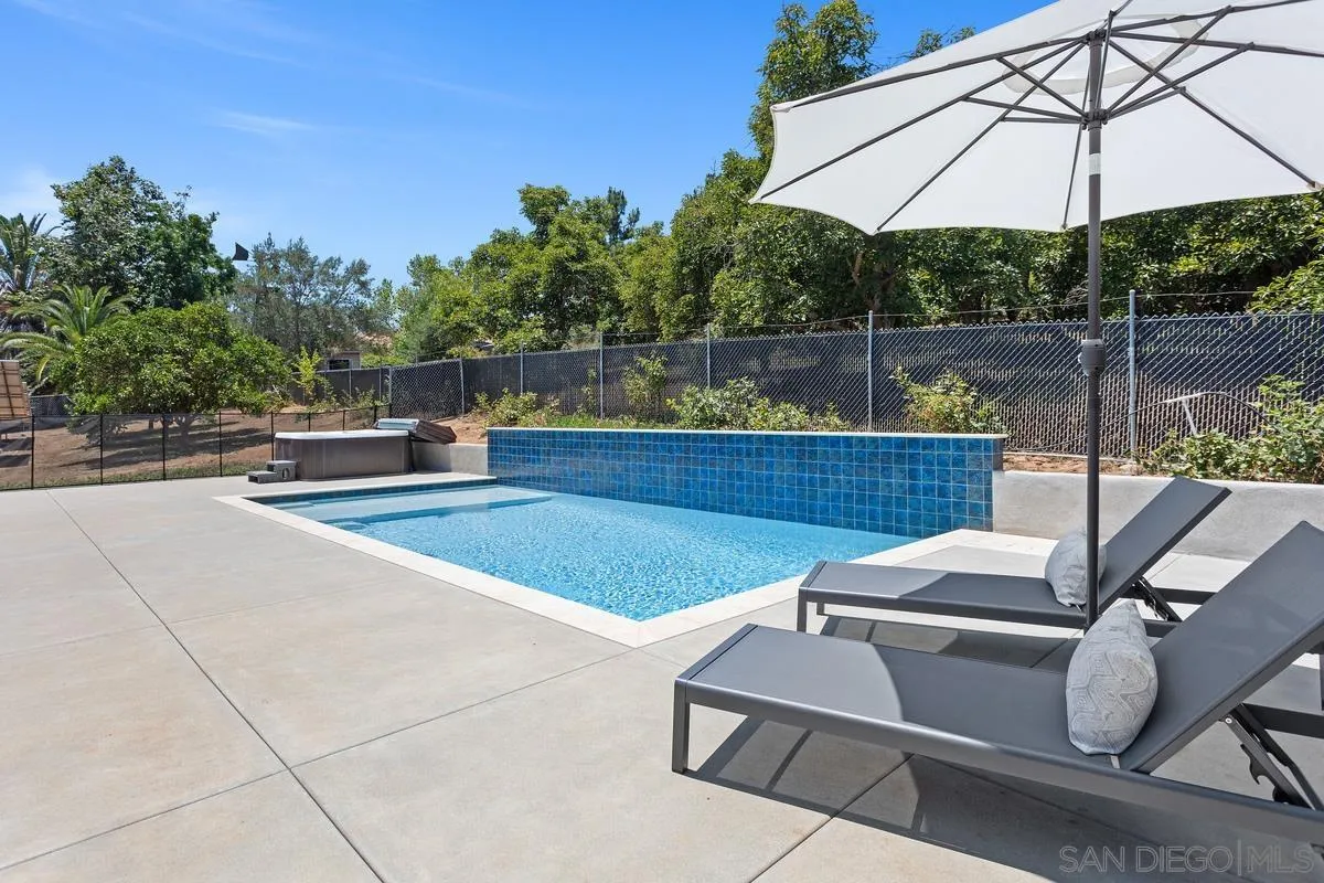 https://cdn.realtyfeed.com/cdn/127/250033303/df551f83c5ced691ff9db4b0ee8e4cf9.webp