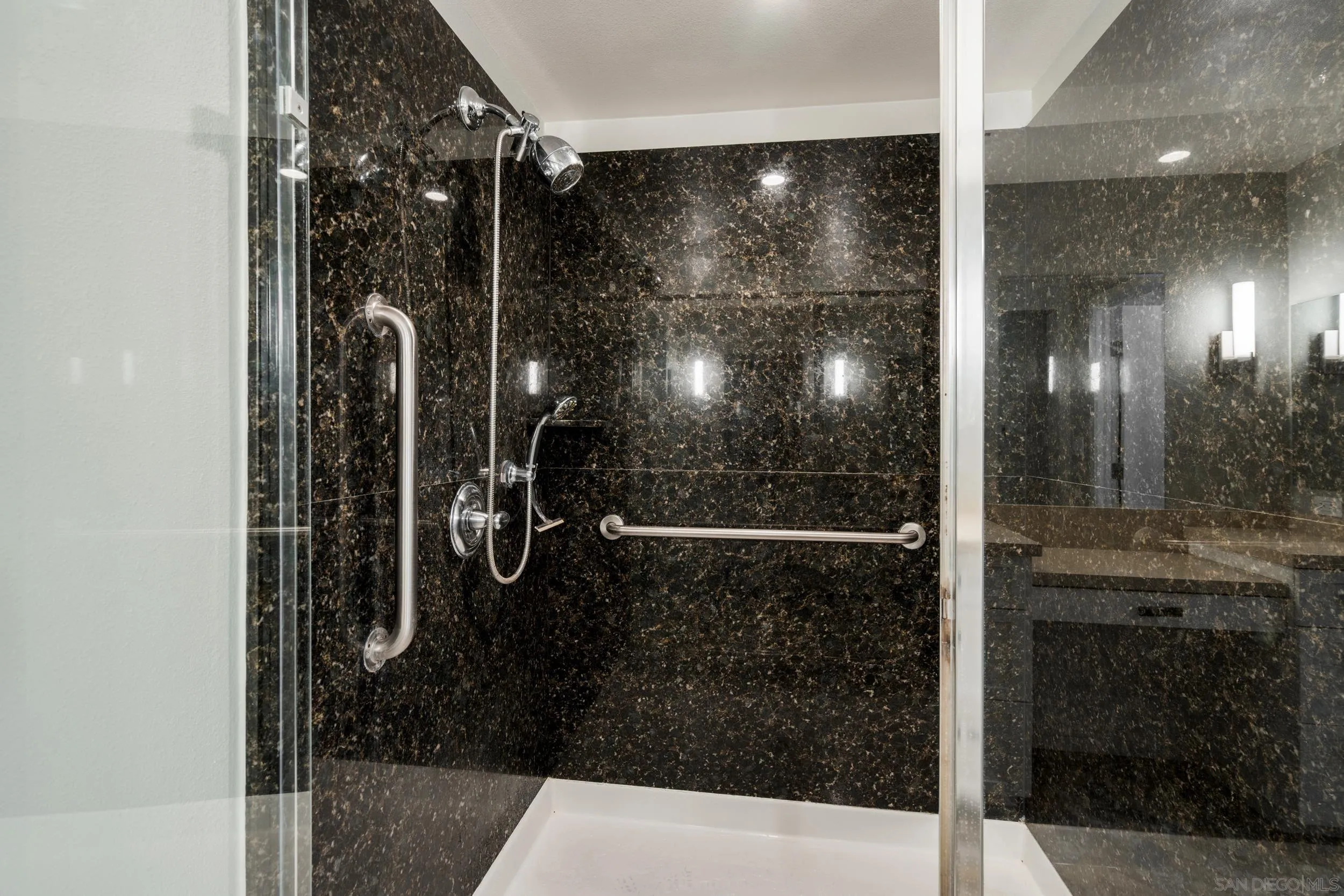Photo #18: 250033308 Listing: Photo #18