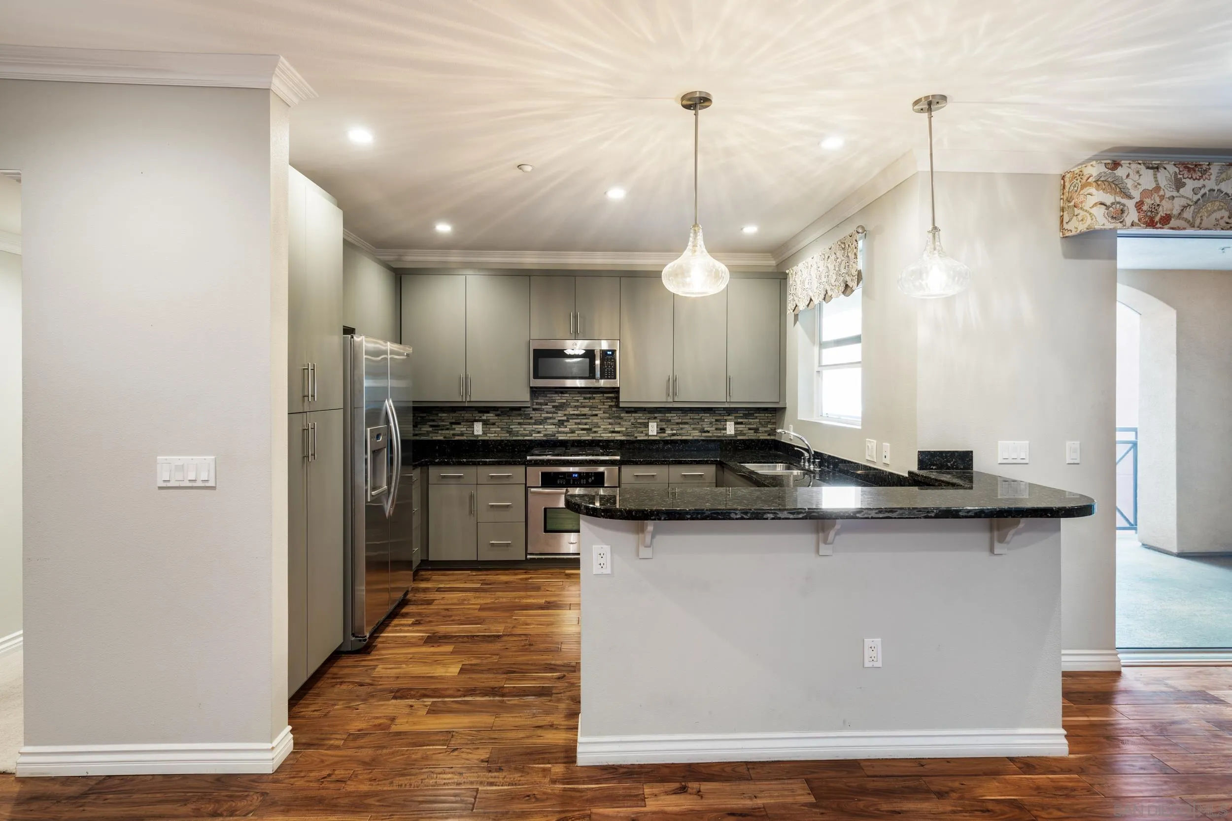 Photo #10: 250033308 Listing: Photo #10