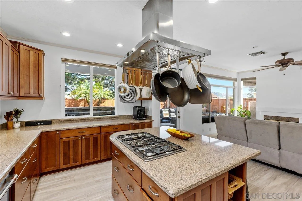 https://cdn.realtyfeed.com/cdn/127/250033310/b3e9cf9f05cddc32dc09bf1d2b418c78.webp