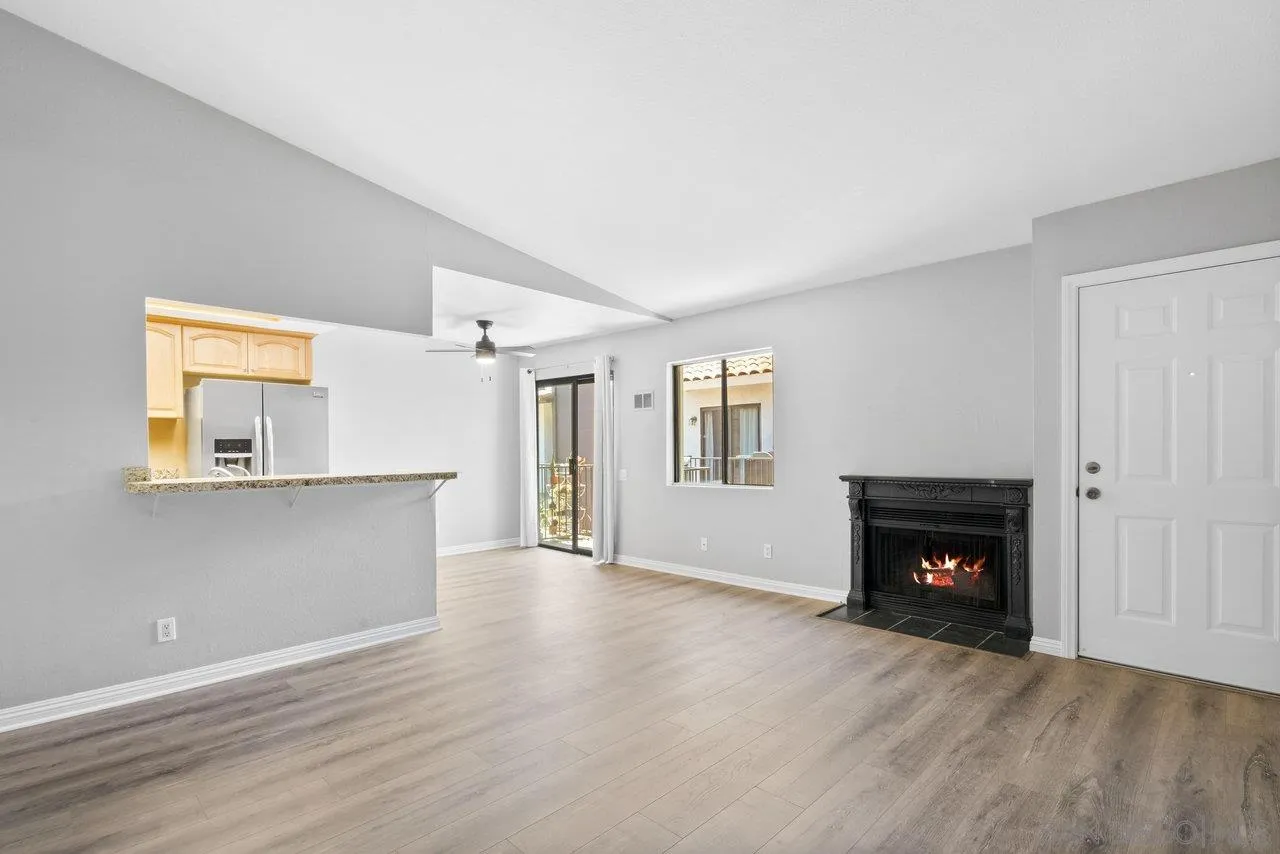 https://cdn.realtyfeed.com/cdn/127/250033319/411ba1db08f24526e4b76b2c50d422ea.webp