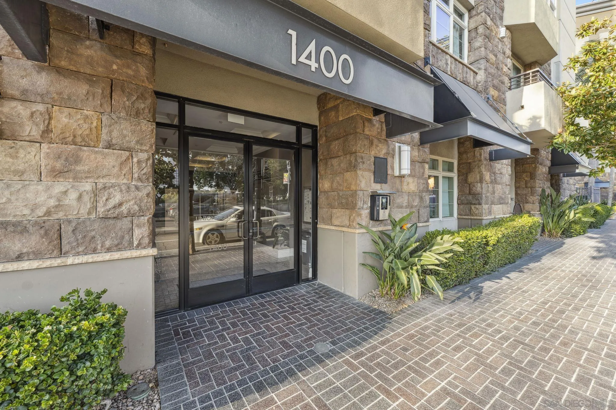 Photo #4: 250033327 Listing 