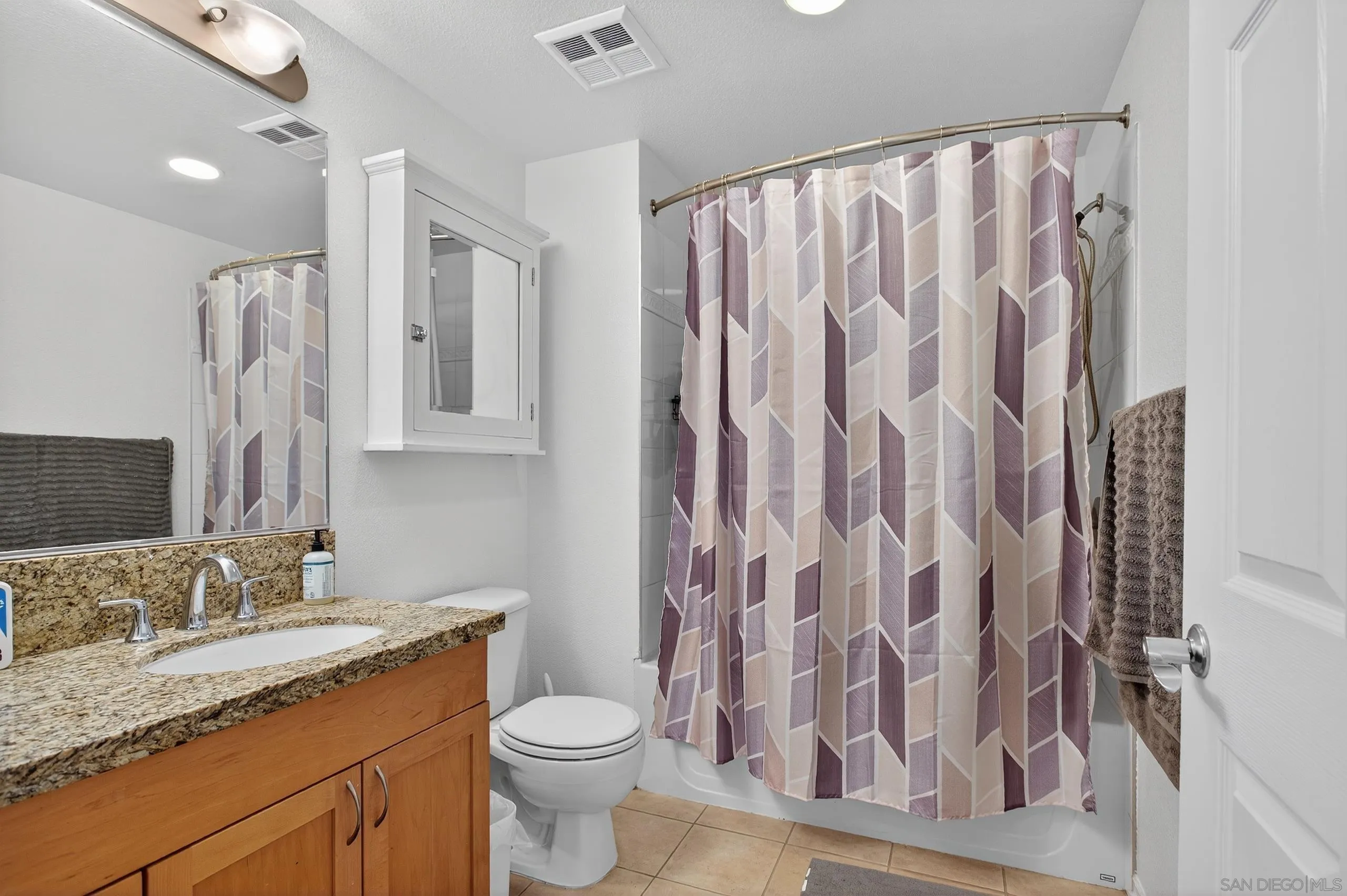Photo #11: 250033334 Listing: Photo #11