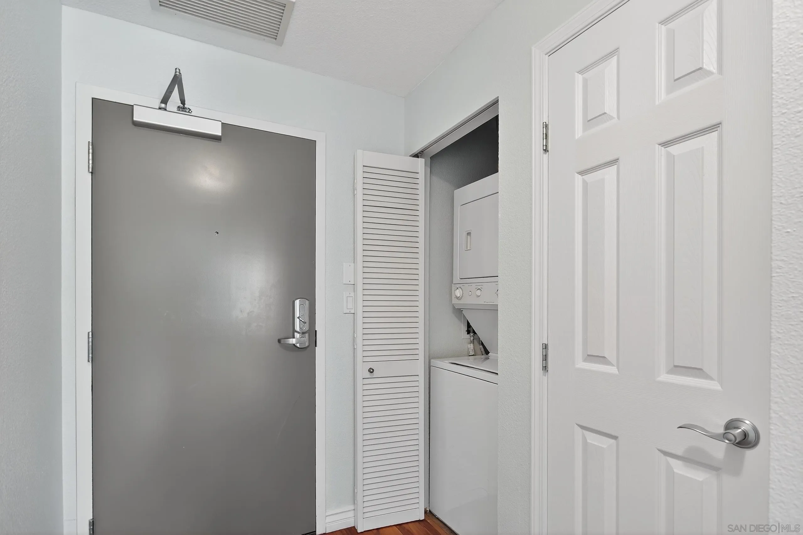 Photo #13: 250033334 Listing: Photo #13