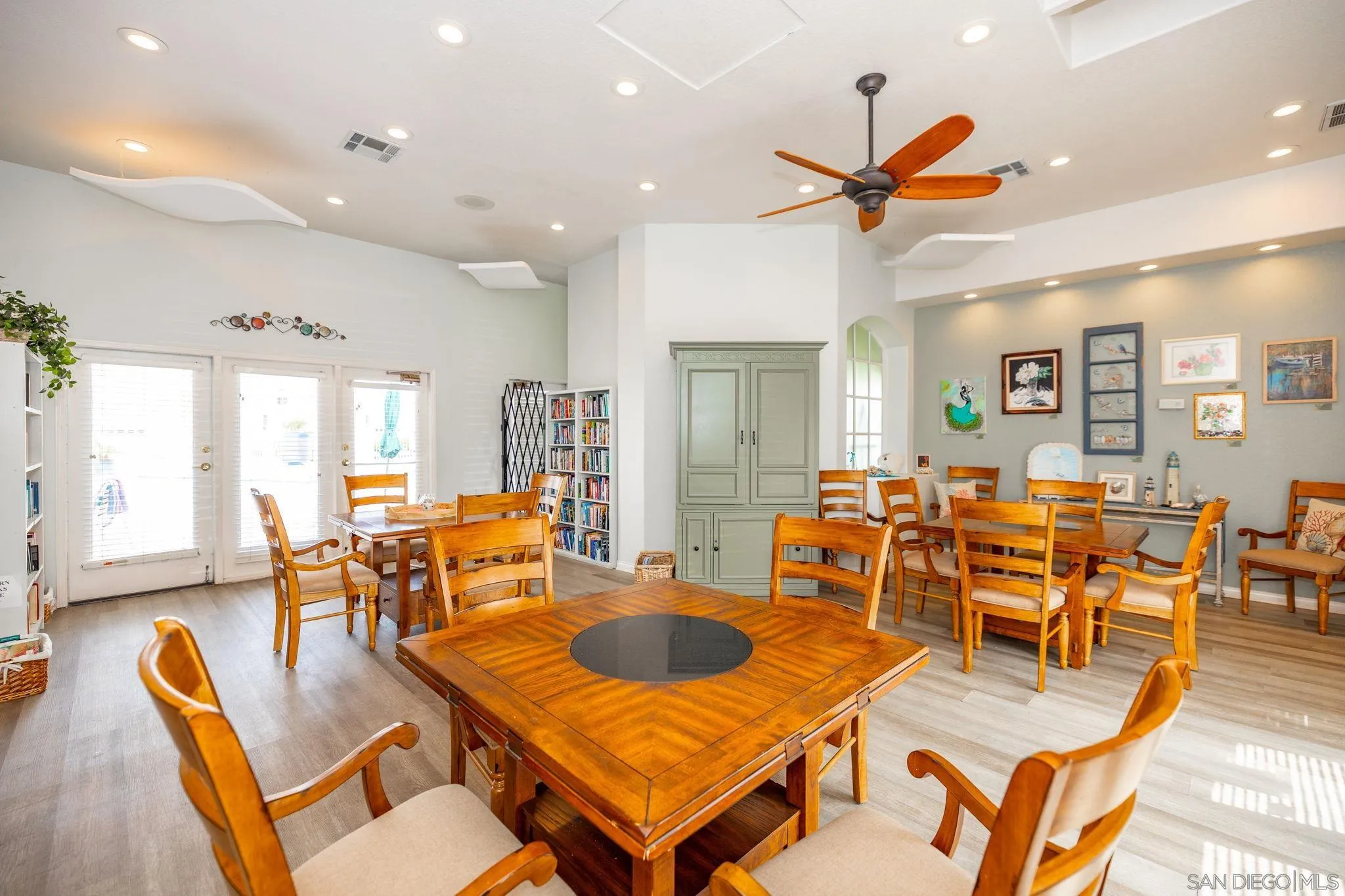 Photo #28: 250033339 Listing: Photo #28