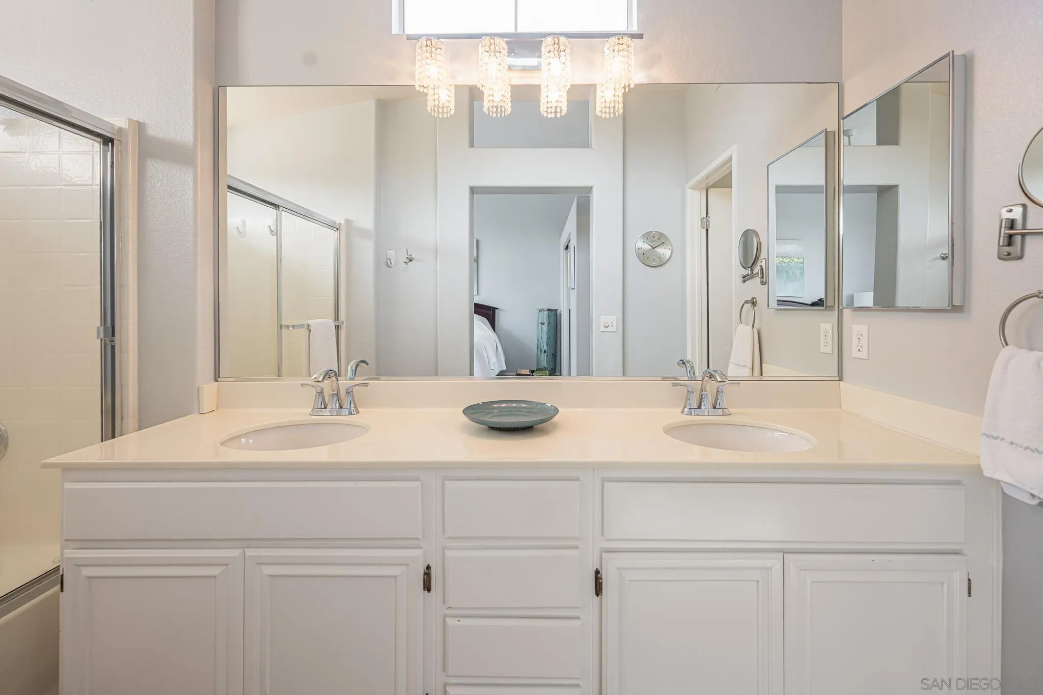 Photo #15: 250033341 Listing: Photo #15