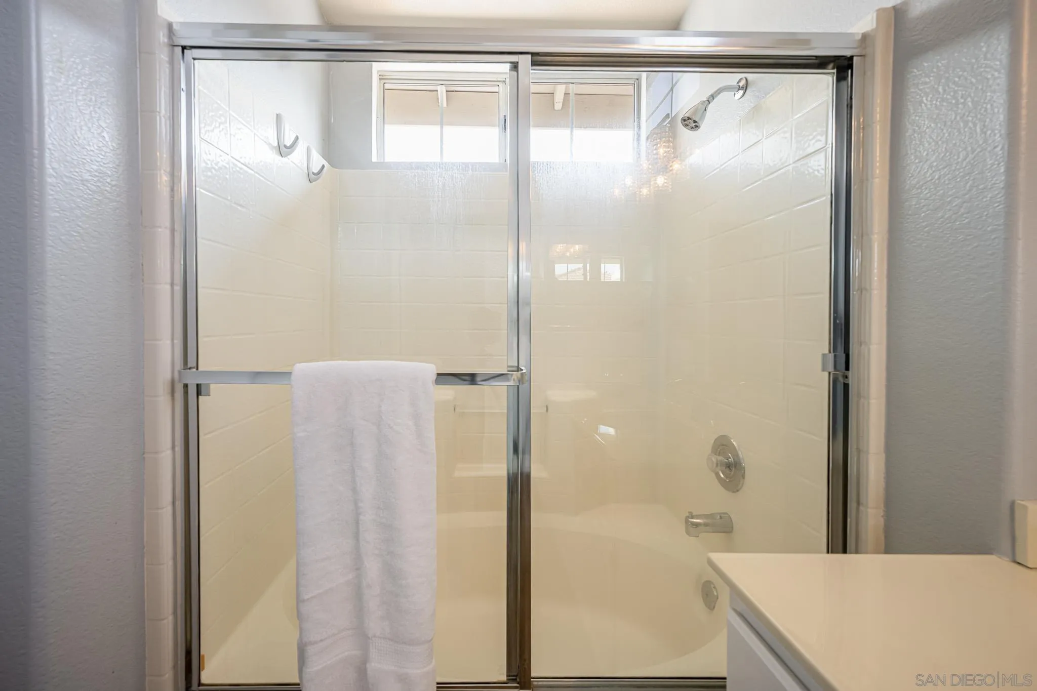 Photo #16: 250033341 Listing: Photo #16