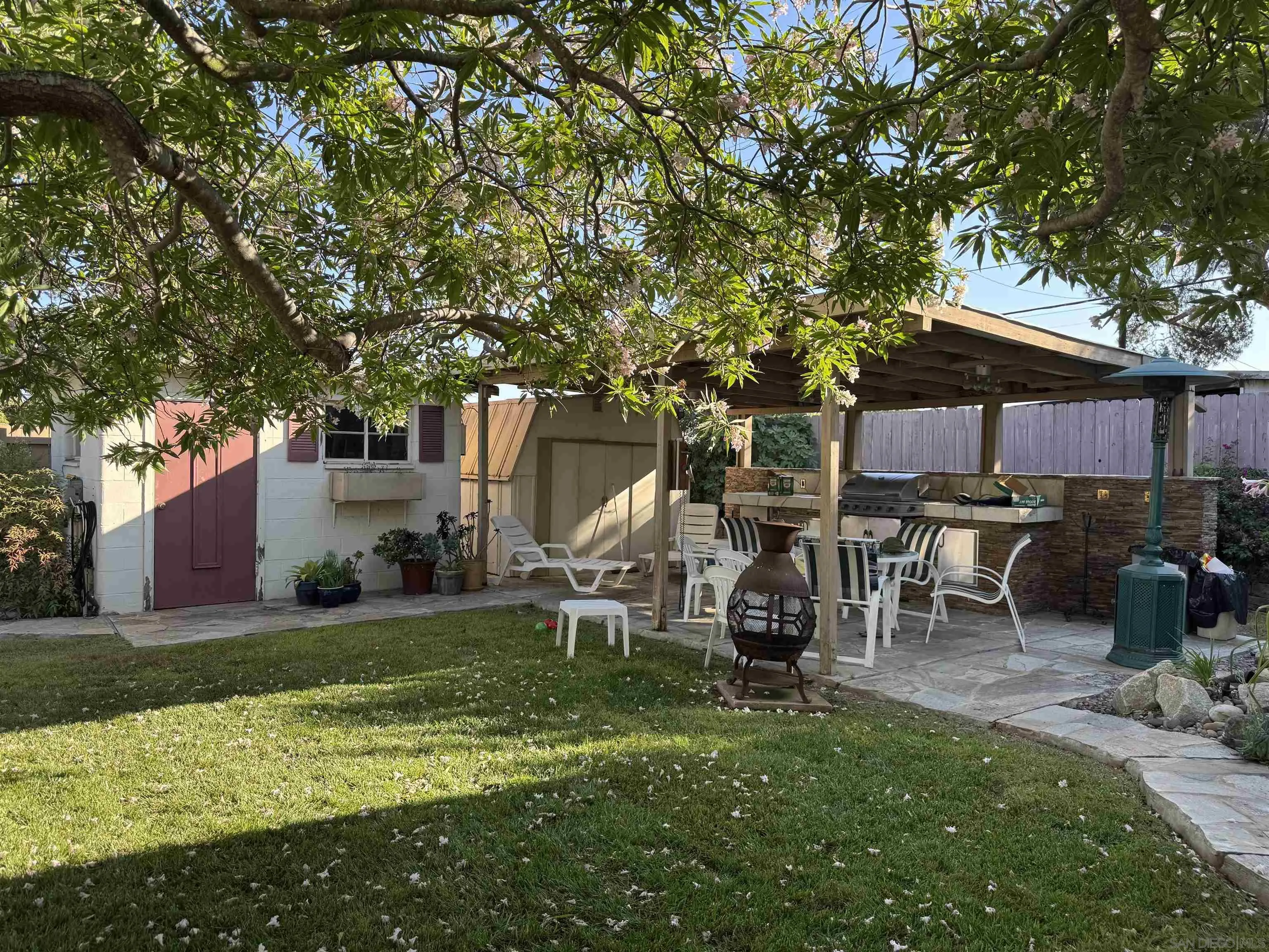 https://cdn.realtyfeed.com/cdn/127/250033346/70853f8311c9cfc35efea69b54eab8e8.webp
