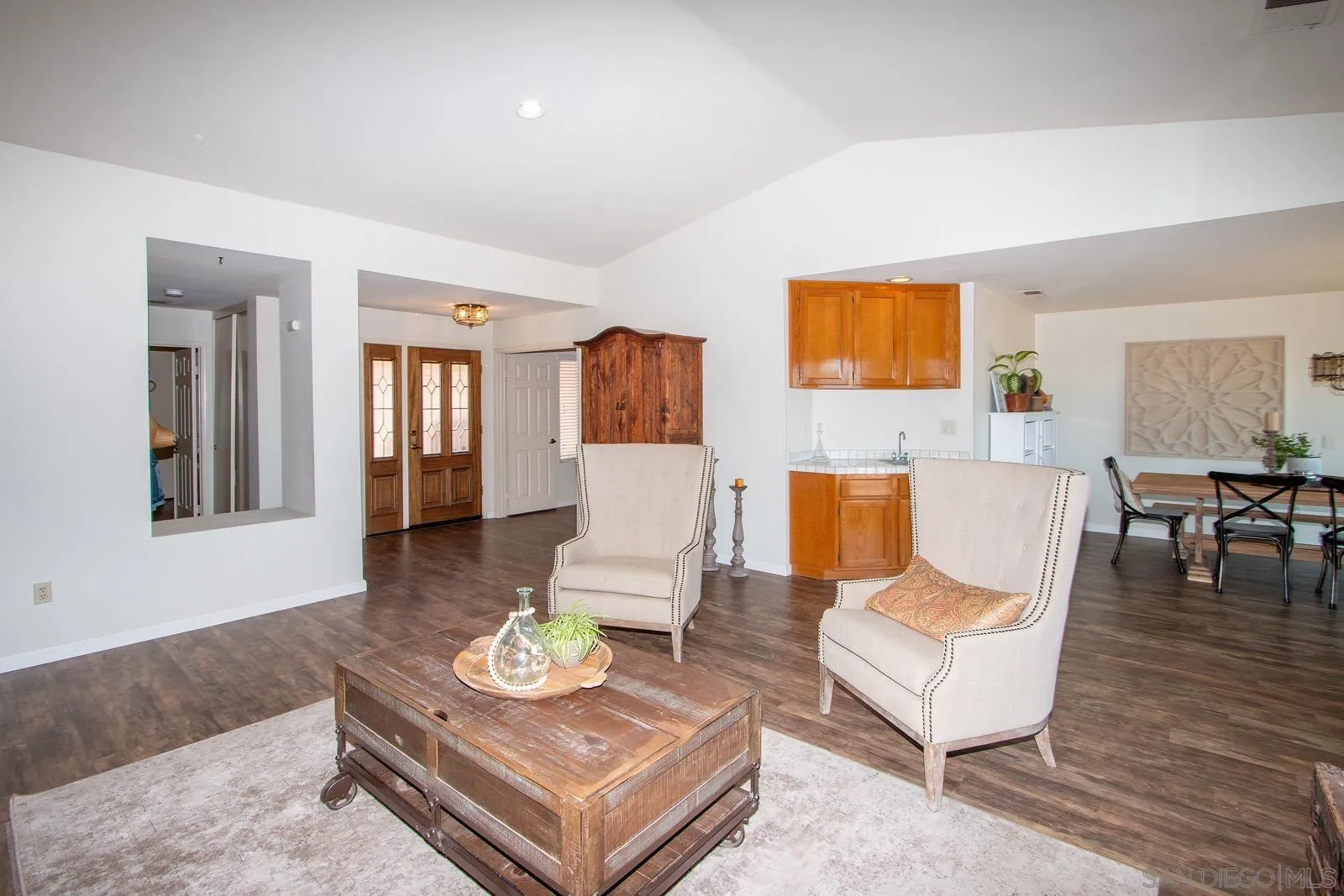 https://cdn.realtyfeed.com/cdn/127/250033354/6dc3567d560ddc95362d3ec2e9b0fa4d.webp
