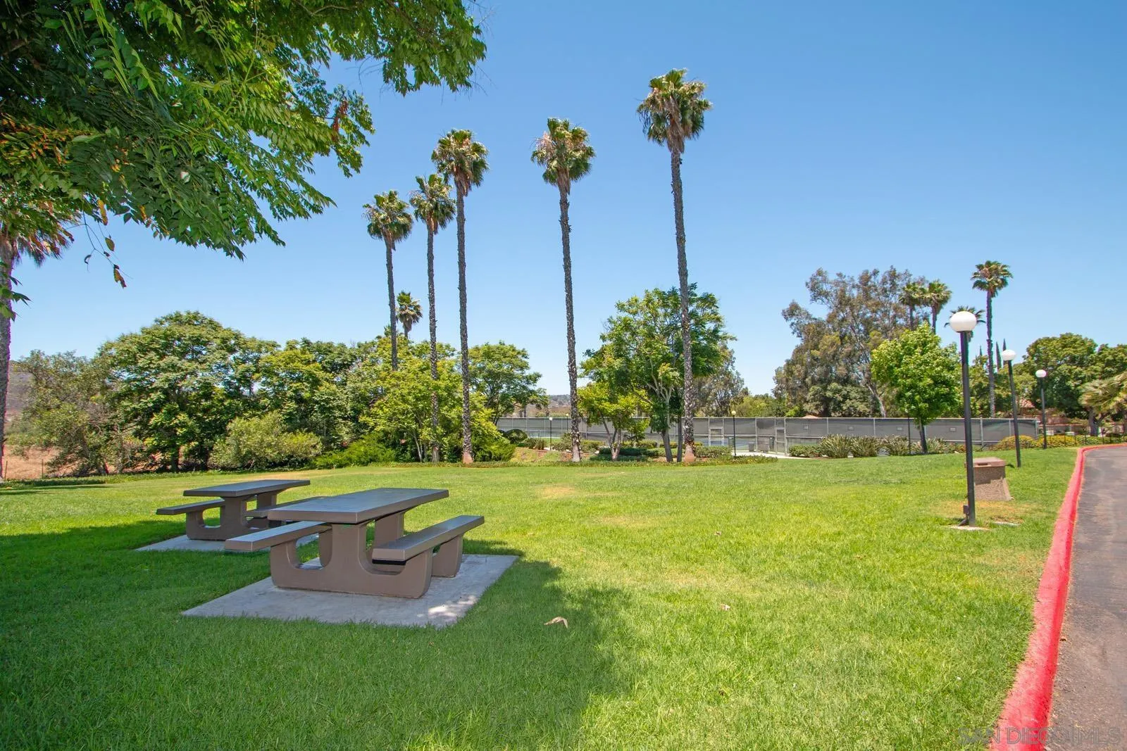 https://cdn.realtyfeed.com/cdn/127/250033354/7e5bfc0679c7e07683e831e9384da1a8.webp