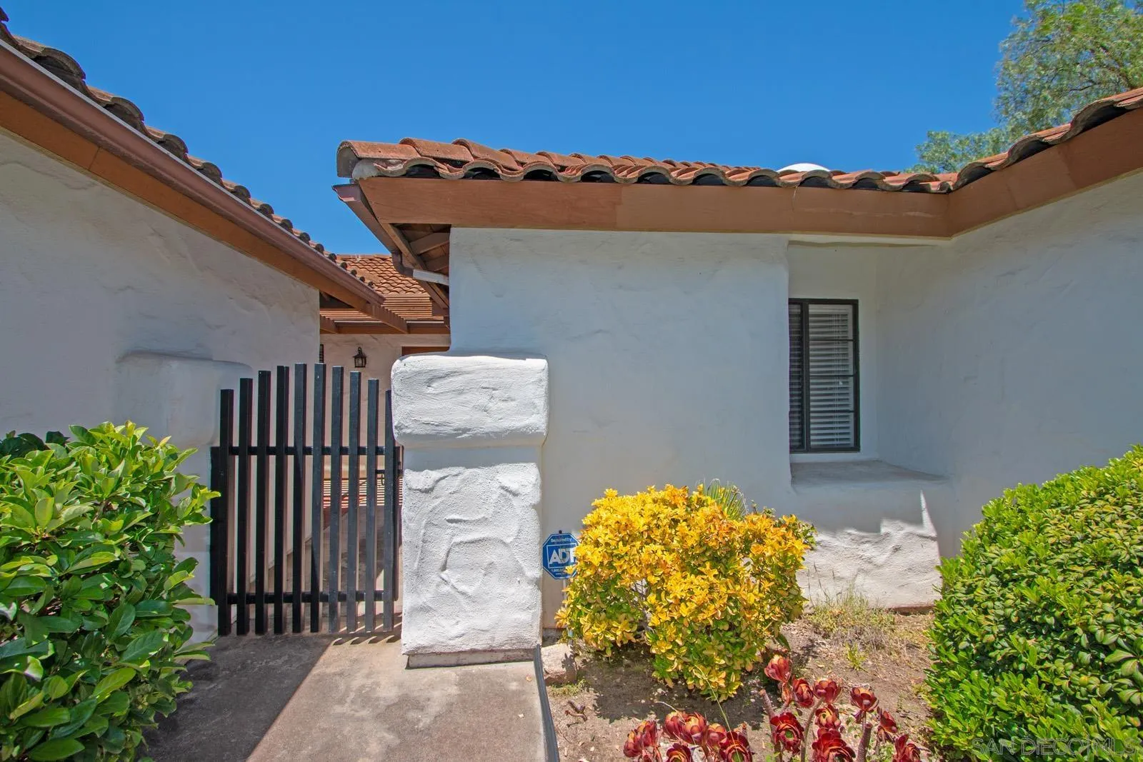 https://cdn.realtyfeed.com/cdn/127/250033354/c0f45e81fe7f621784624d8e591e265b.webp