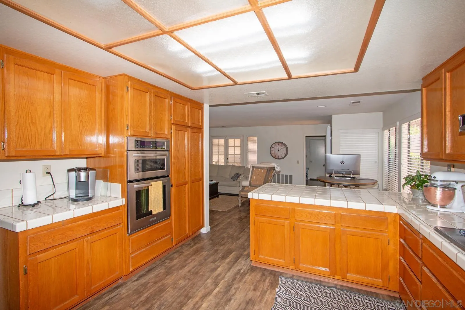 https://cdn.realtyfeed.com/cdn/127/250033354/f8ef79f751d788c14a79bc3555108768.webp