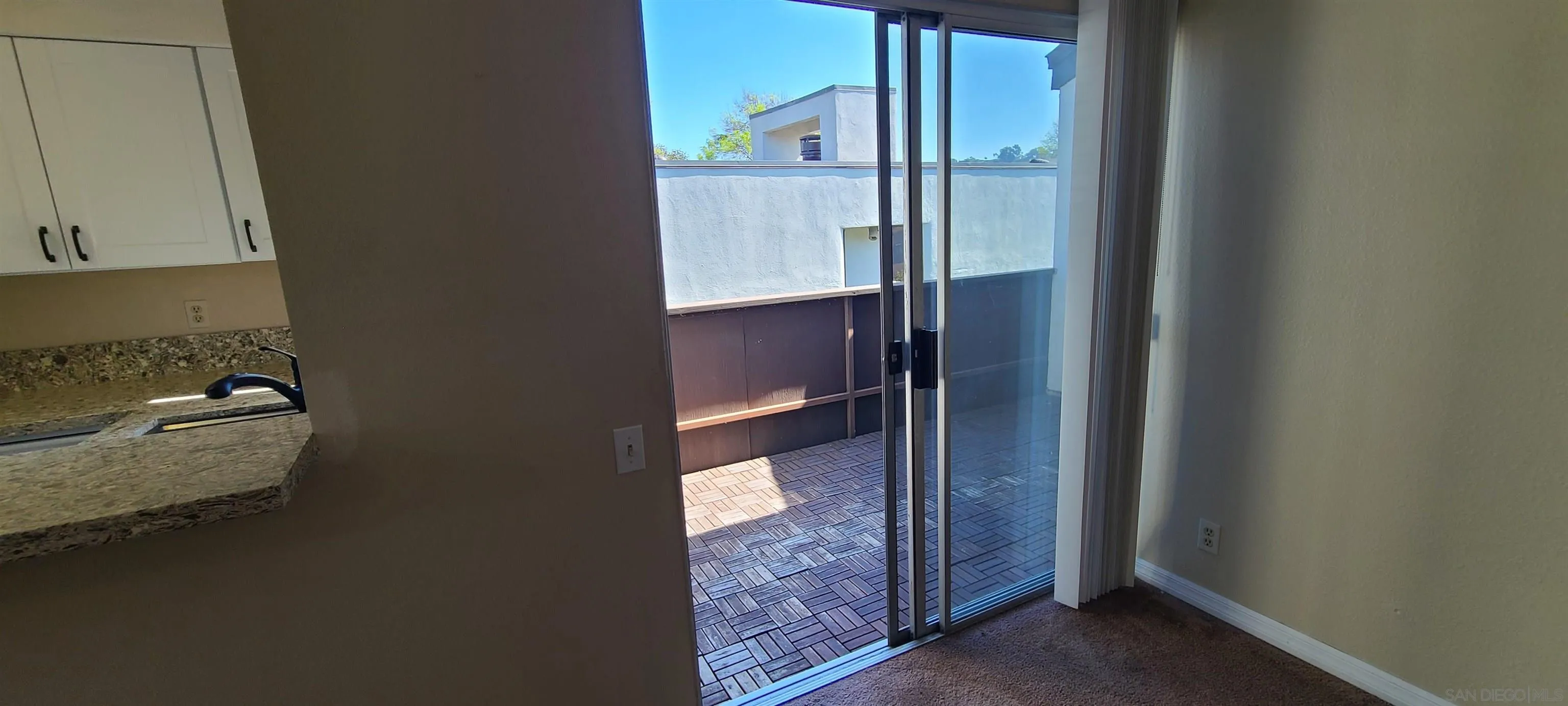https://cdn.realtyfeed.com/cdn/127/250033367/c17ba5186bb25fe2bfddd762d2ee3ab1.webp