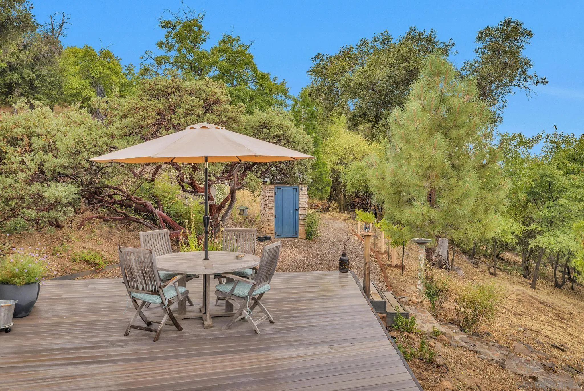 https://cdn.realtyfeed.com/cdn/127/250033370/1888f47a17f61c2ba6642bf0a5d0da77.webp