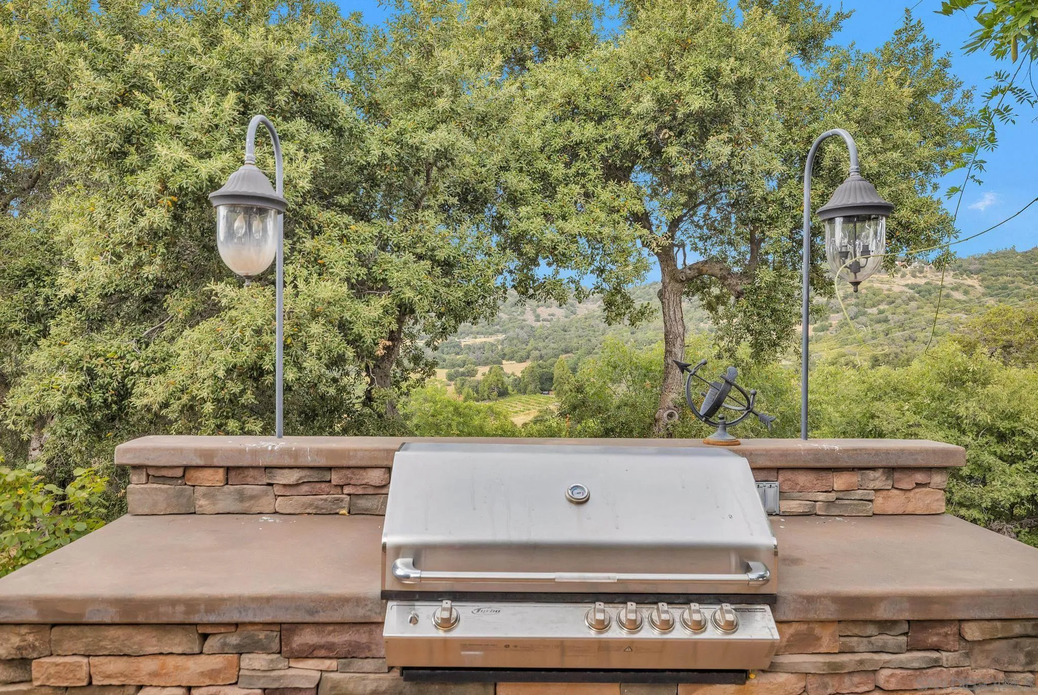 https://cdn.realtyfeed.com/cdn/127/250033370/324da7c81eec66325b2f29f7b91b6fab.webp