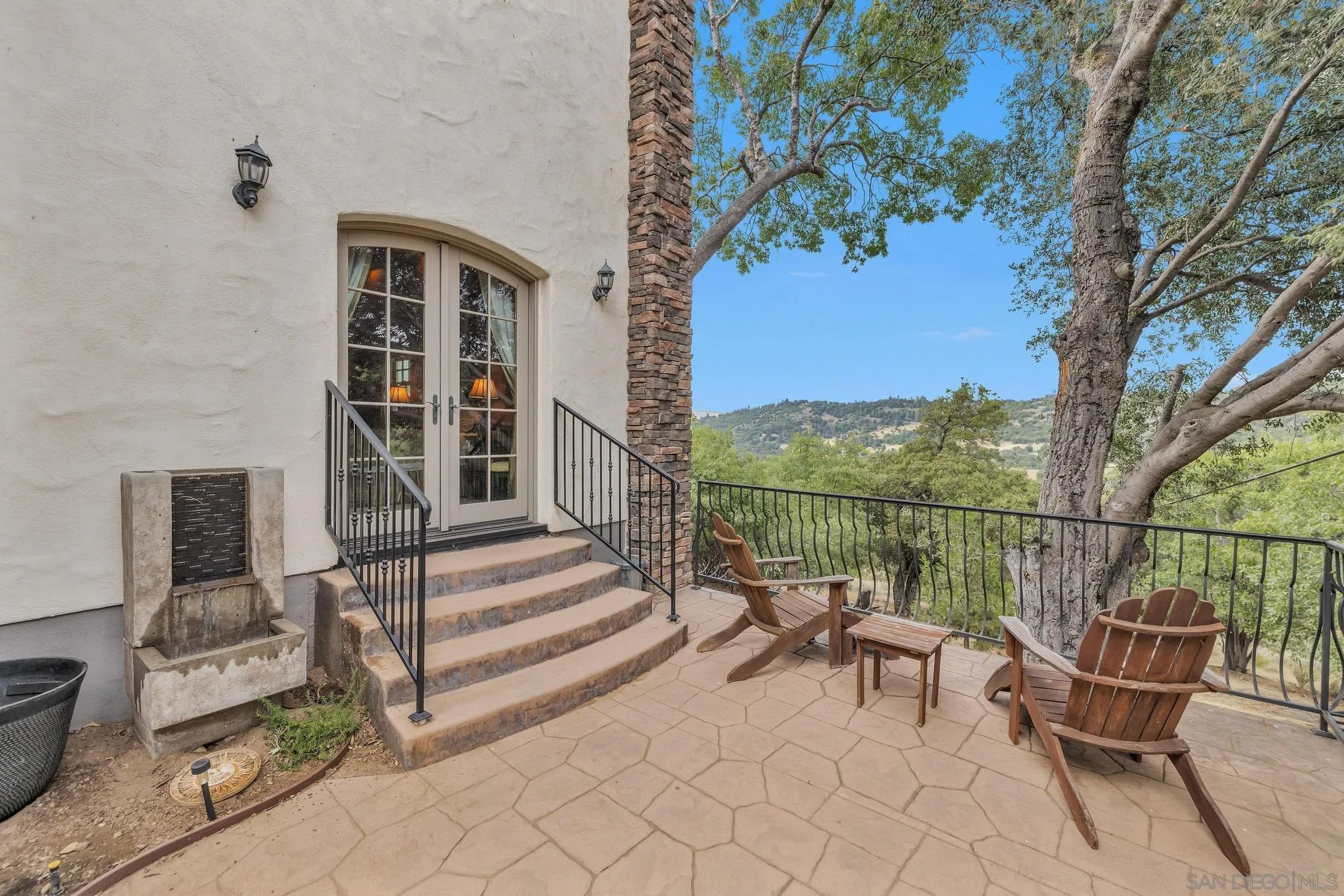 https://cdn.realtyfeed.com/cdn/127/250033370/402957b954478532b17e734dfbf01775.webp