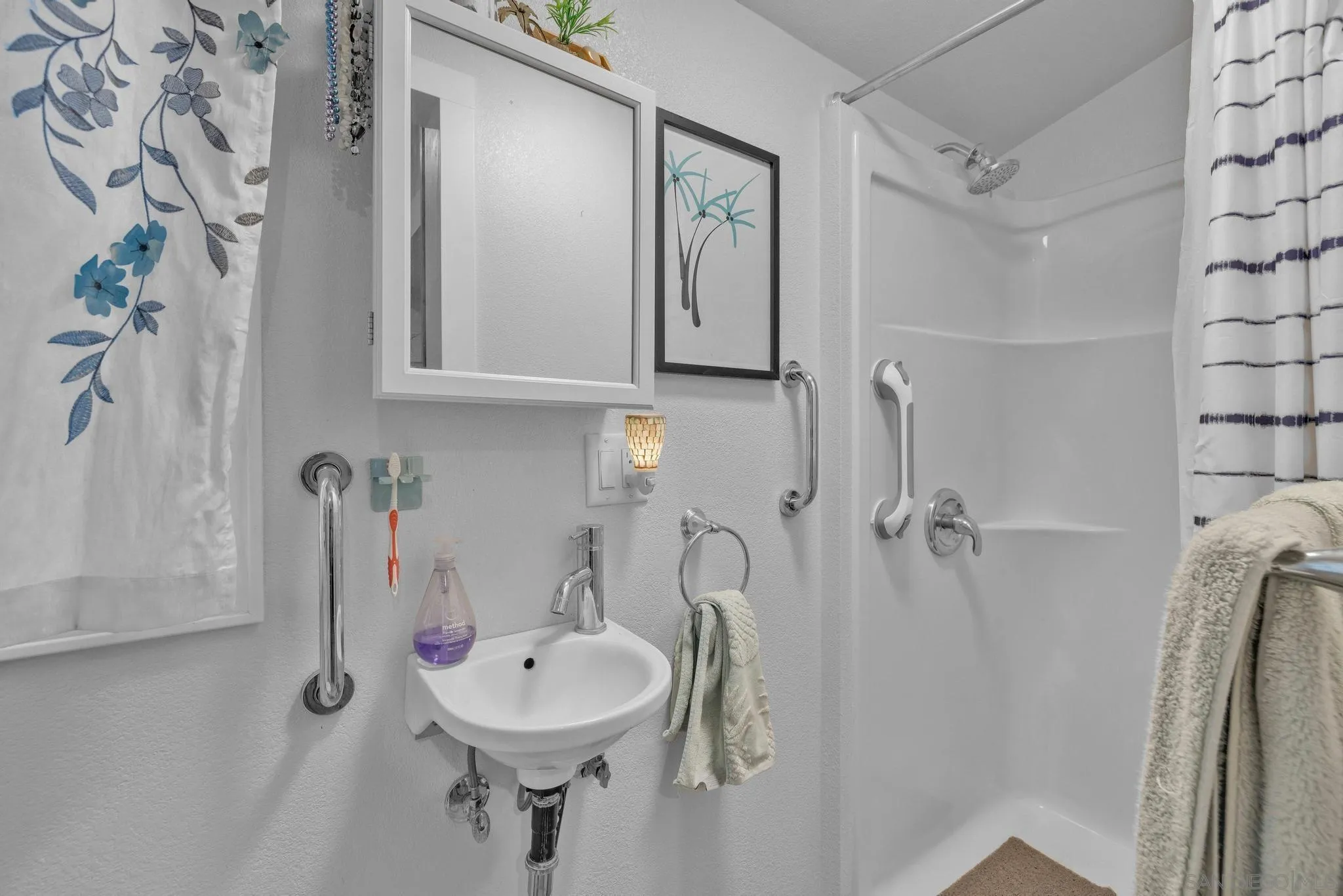 https://cdn.realtyfeed.com/cdn/127/250033370/4f90936c902769a1c900ef4d3368fbd2.webp