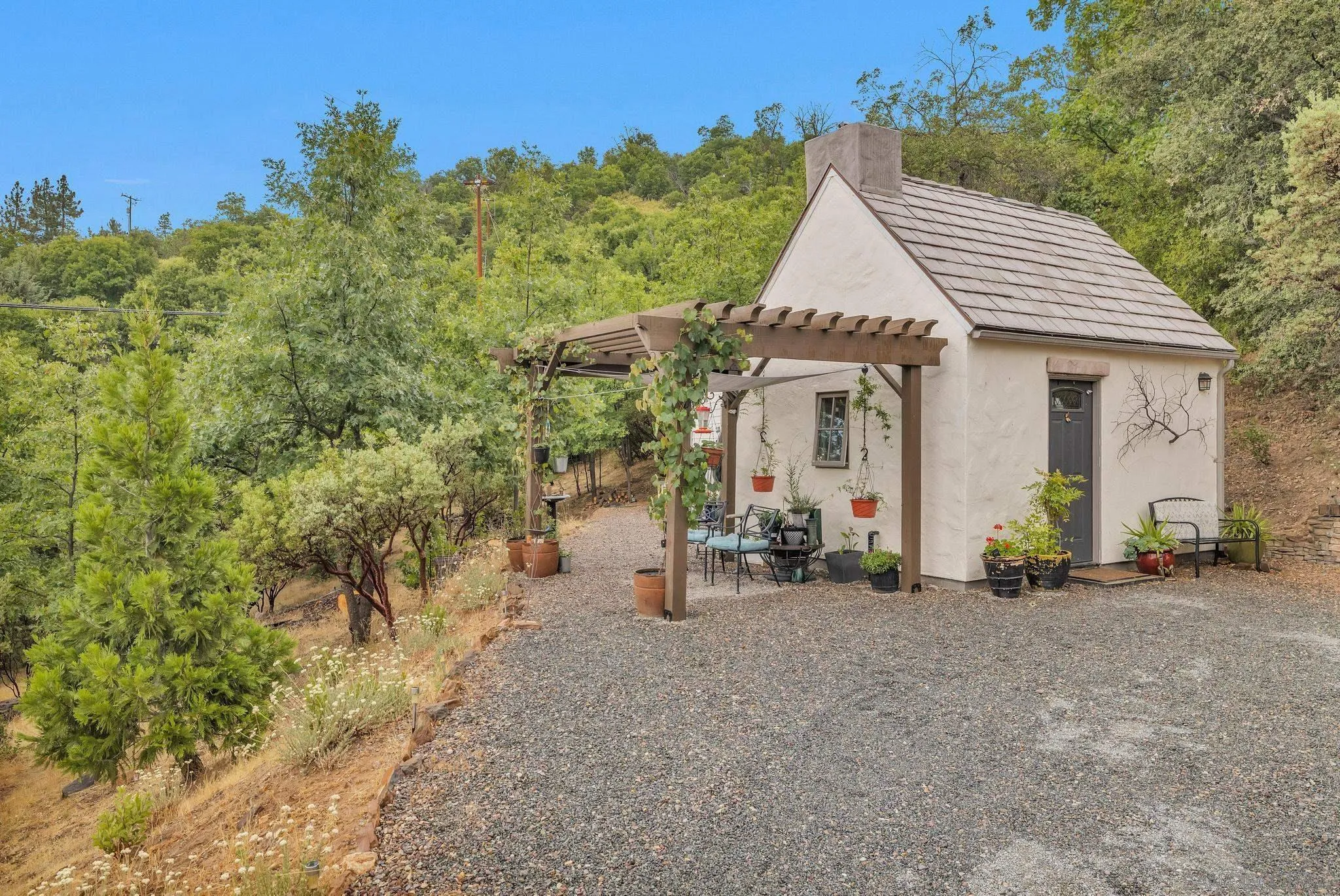 https://cdn.realtyfeed.com/cdn/127/250033370/62dc77e3935805a9204c5aa601c7116b.webp