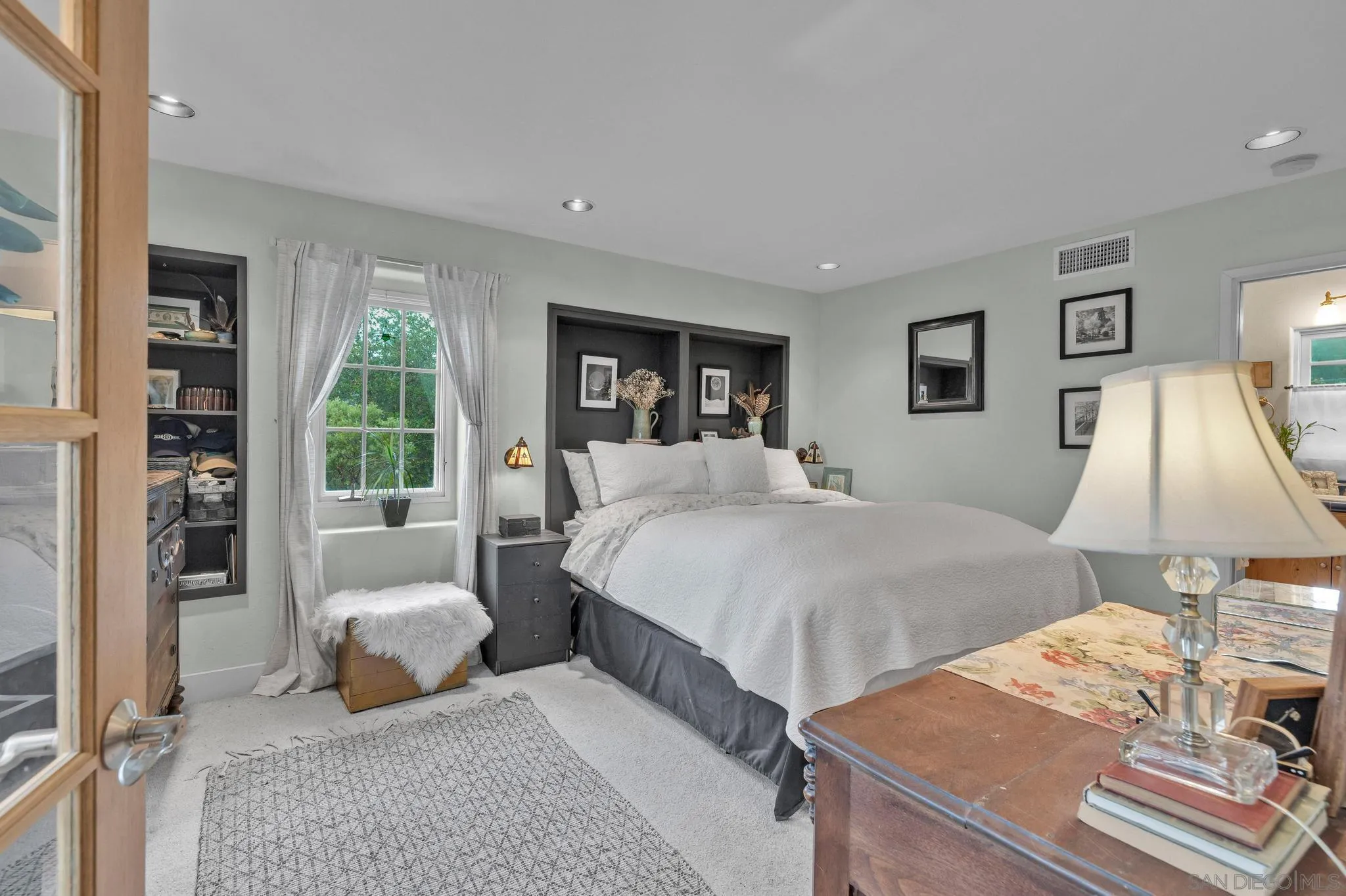 https://cdn.realtyfeed.com/cdn/127/250033370/78cddf9d82ab07e0a20ca0f3cb392f1b.webp