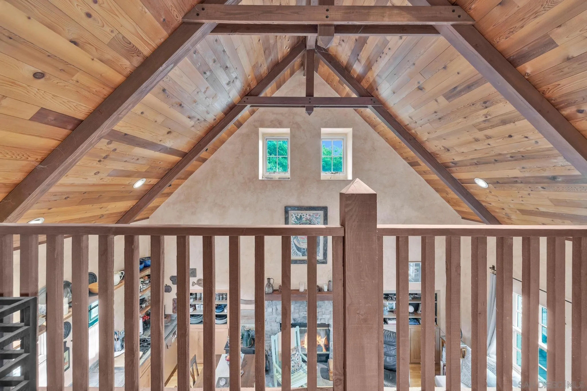 https://cdn.realtyfeed.com/cdn/127/250033370/7dcf3d17408a785bbc120c92aa29b0e6.webp