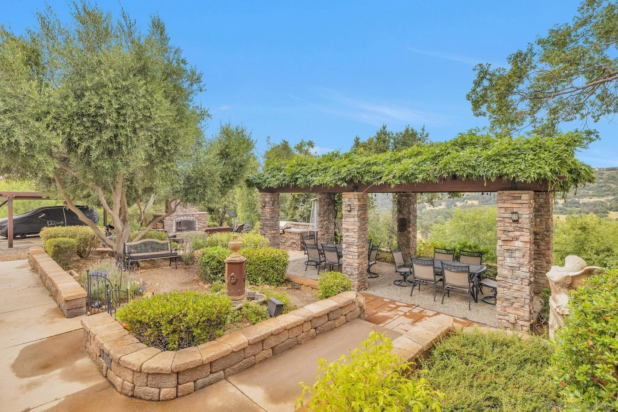 https://cdn.realtyfeed.com/cdn/127/250033370/86c69256b49767e912d252e945ca1f97.webp