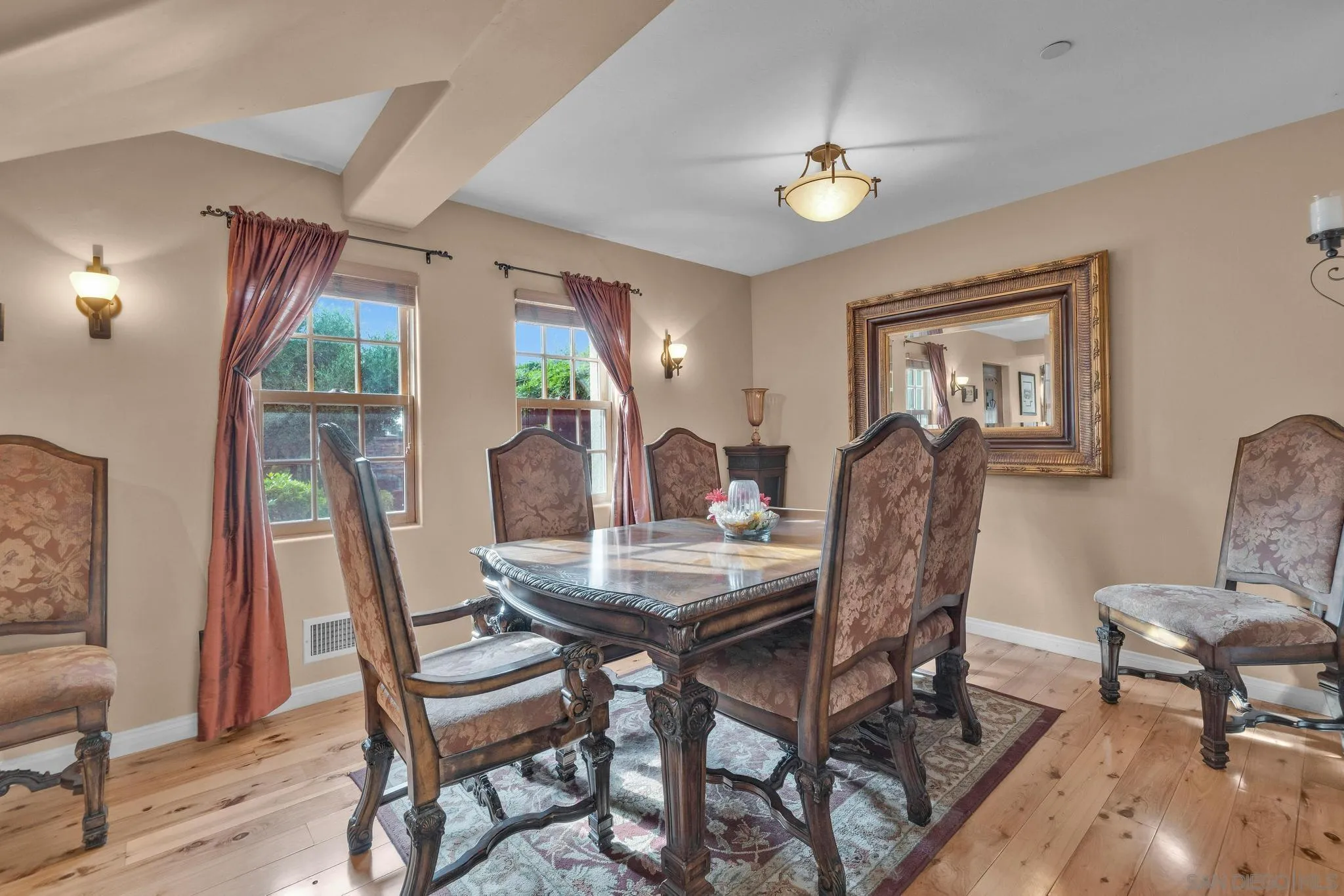 https://cdn.realtyfeed.com/cdn/127/250033370/9ecac75208b5f1f88e4cab1191f5e61f.webp