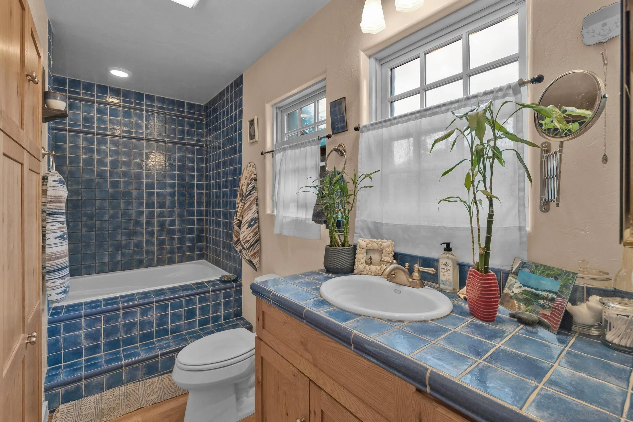 https://cdn.realtyfeed.com/cdn/127/250033370/9f18797c0ee5c365377d9bd99a30e1fb.webp