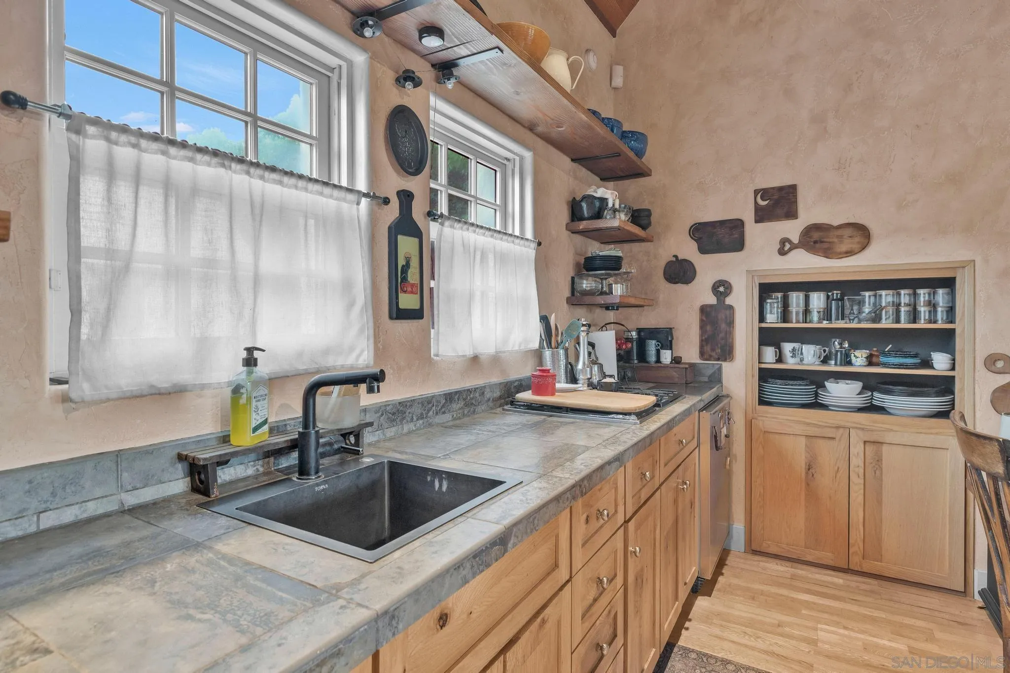 https://cdn.realtyfeed.com/cdn/127/250033370/a2a26c46ac753e44081ec2c69eb6e1ef.webp