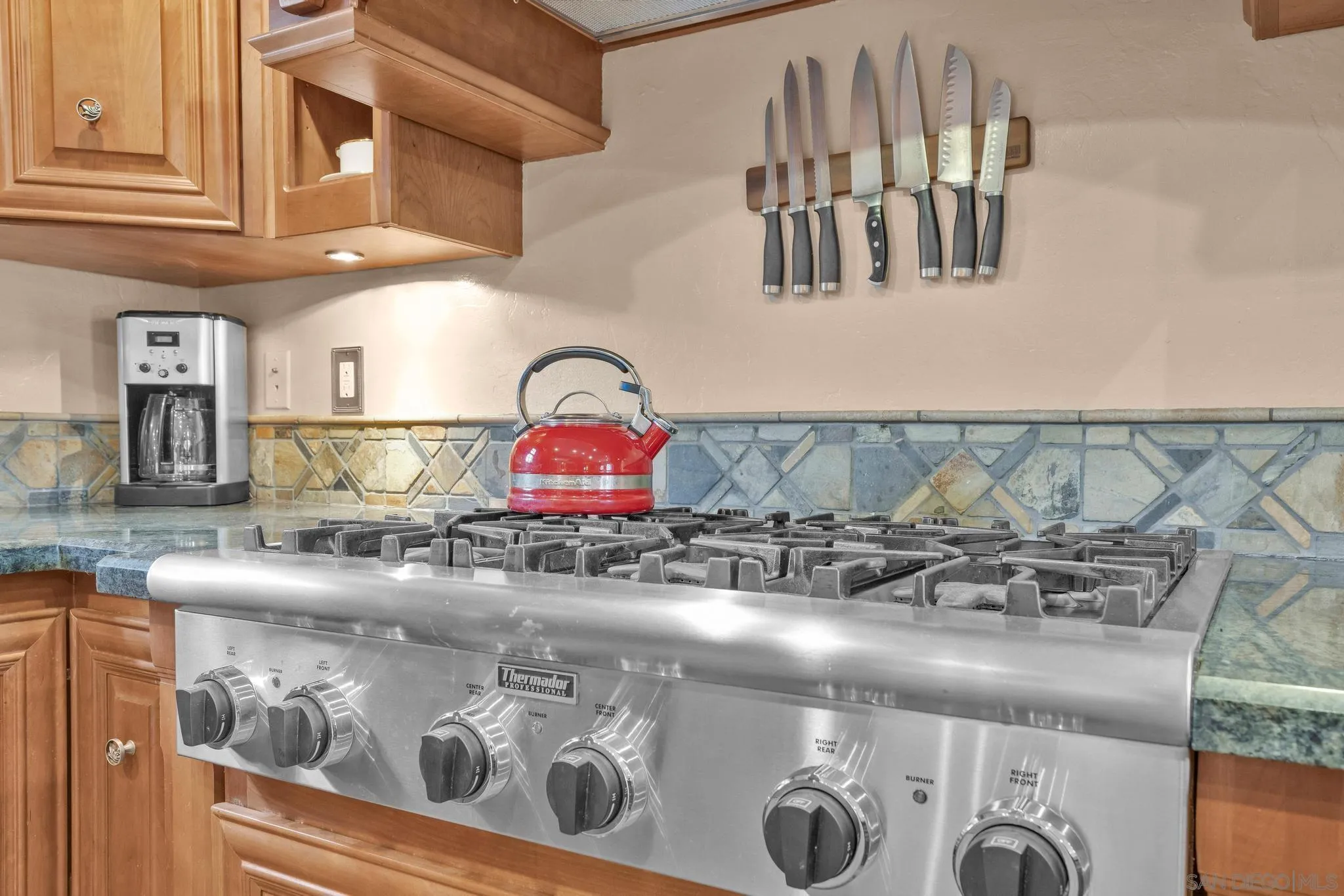 https://cdn.realtyfeed.com/cdn/127/250033370/c31066a14ea58841be998e22600faffd.webp