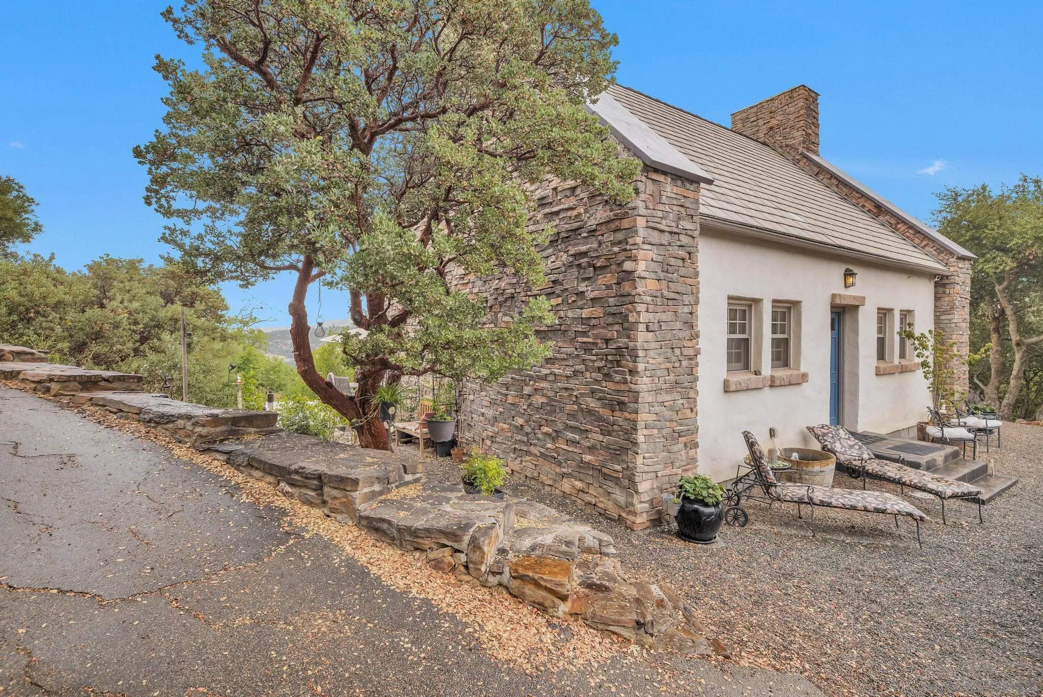 https://cdn.realtyfeed.com/cdn/127/250033370/cc5a1ebf17cd7f92e47137282cb2b4a3.webp