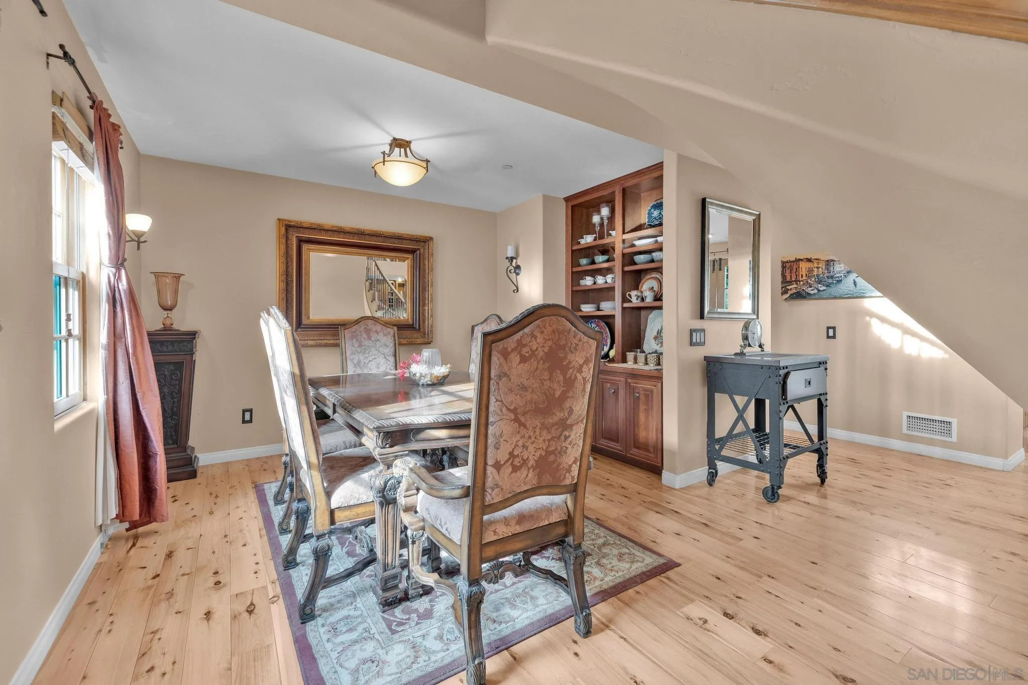 https://cdn.realtyfeed.com/cdn/127/250033370/d30cb37338ecc078cae4f4ba0f130066.webp