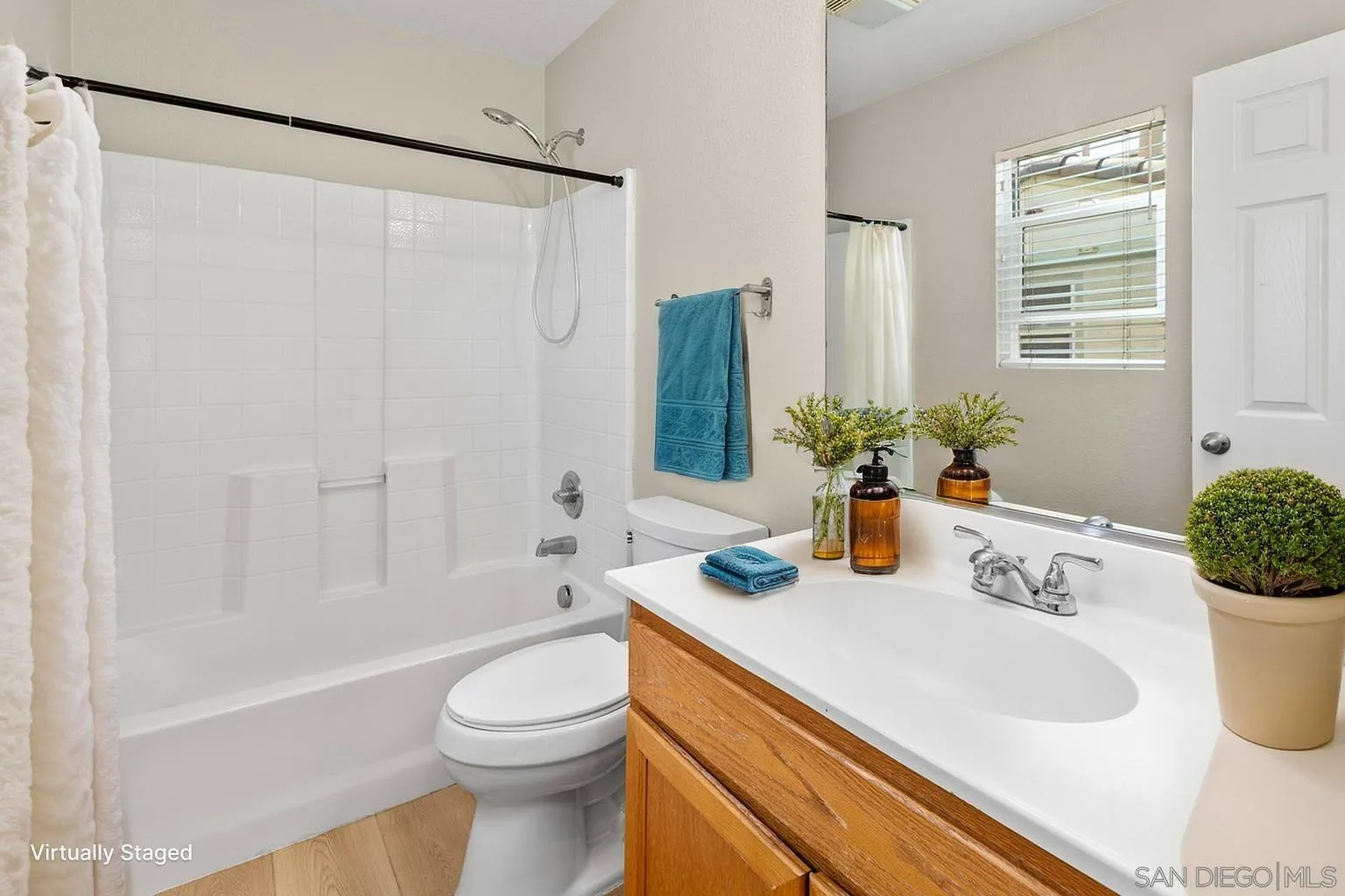 https://cdn.realtyfeed.com/cdn/127/250033378/b3d1ed08c0d0df5dd2681dae63a44a1f.webp