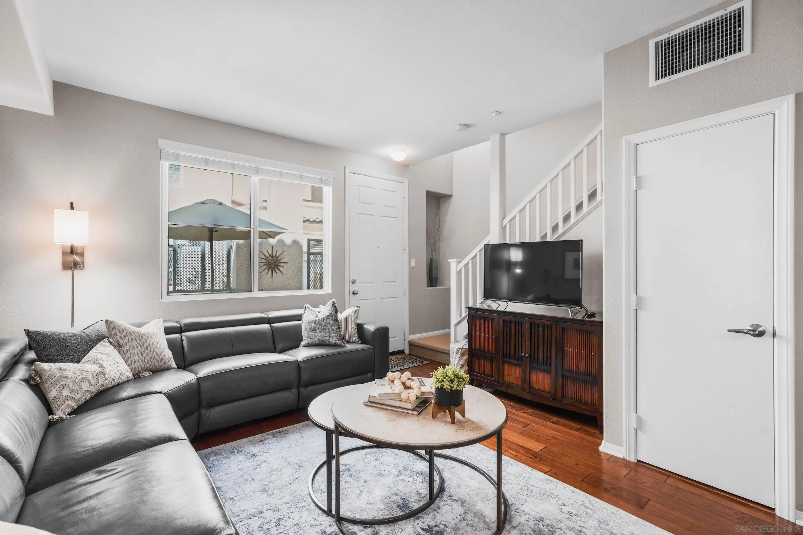 Photo #6: 250033388 Listing 