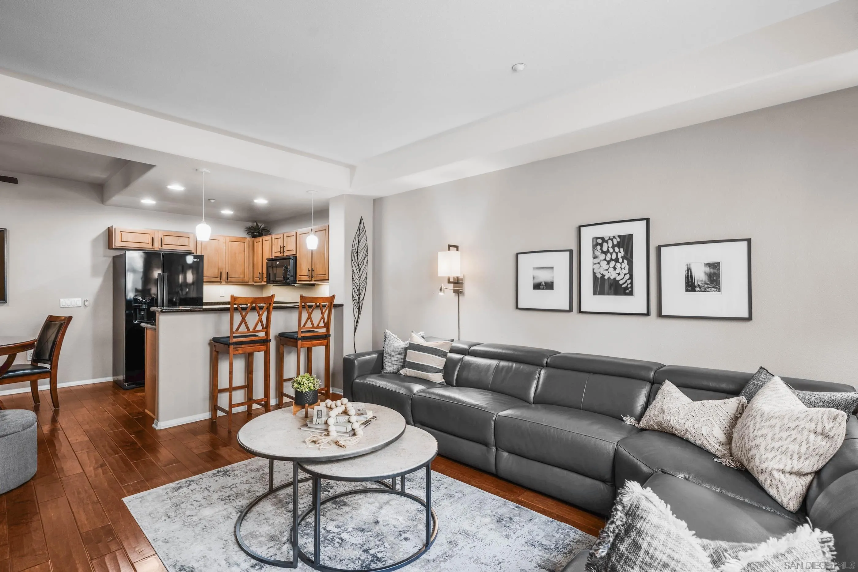 Photo #4: 250033388 Listing 