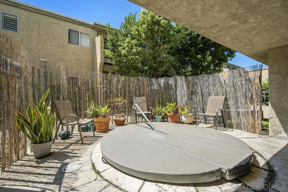 Photo #24: 250033391 Listing: Photo #24