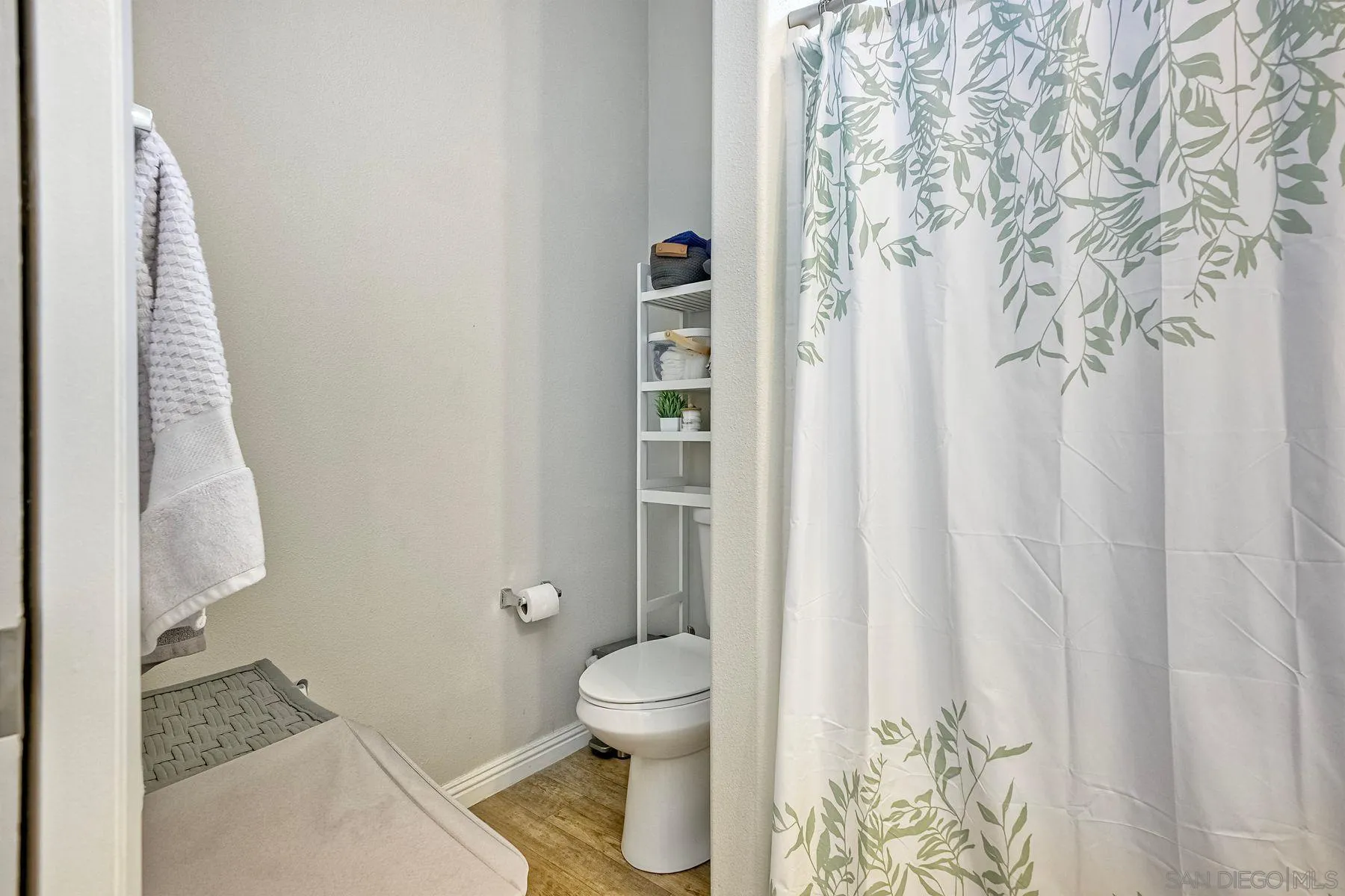 https://cdn.realtyfeed.com/cdn/127/250033396/677df47174a3c7e97bee4223d588711f.webp