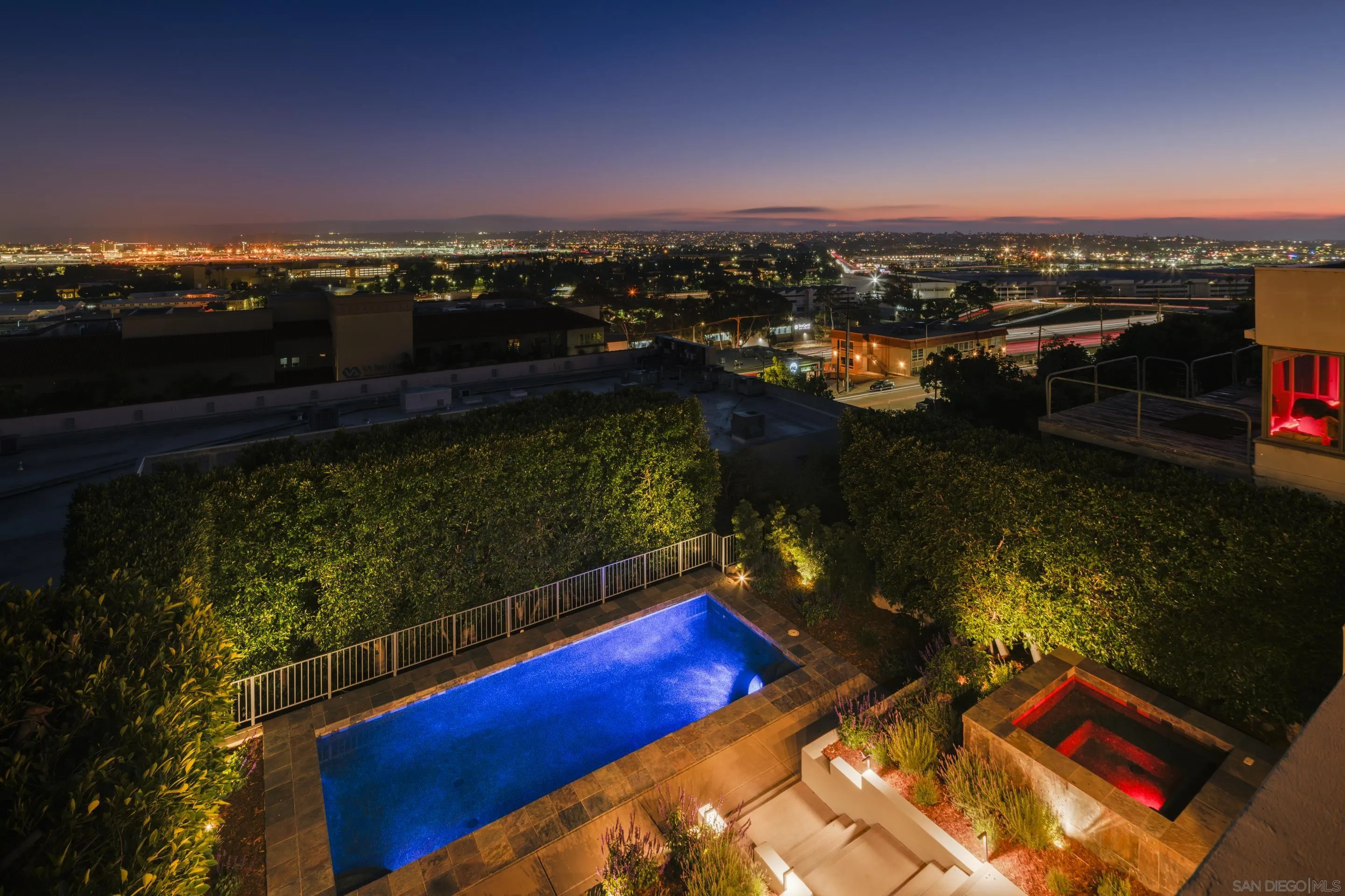 https://cdn.realtyfeed.com/cdn/127/250033403/0cacf531f2fd2fe84d26d58f75329c71.webp