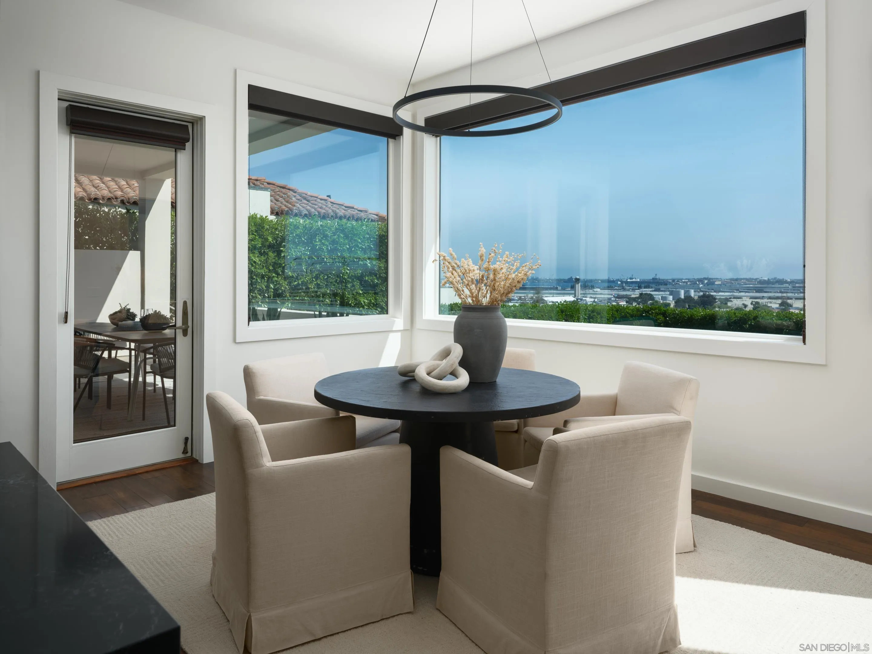 https://cdn.realtyfeed.com/cdn/127/250033403/65ca3a0aa05d26391cea3dc23bb13de0.webp