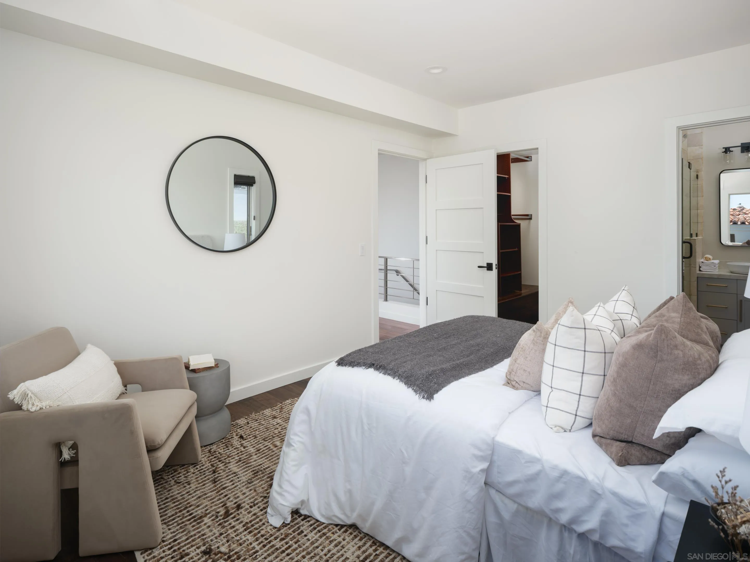 https://cdn.realtyfeed.com/cdn/127/250033403/66d8909b909f23f2611ddb5f88c41741.webp