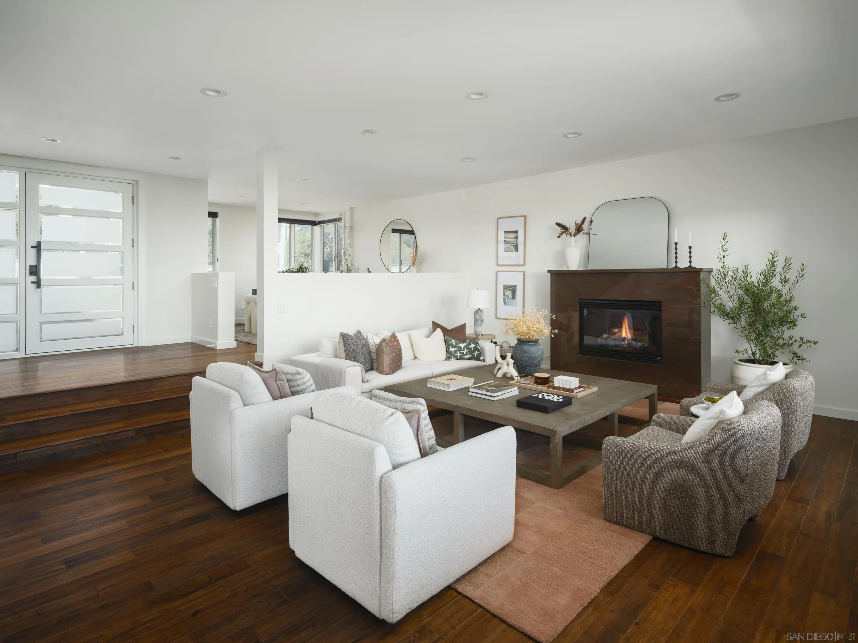 https://cdn.realtyfeed.com/cdn/127/250033403/a83ab48ec962aa882b784ec448598623.webp