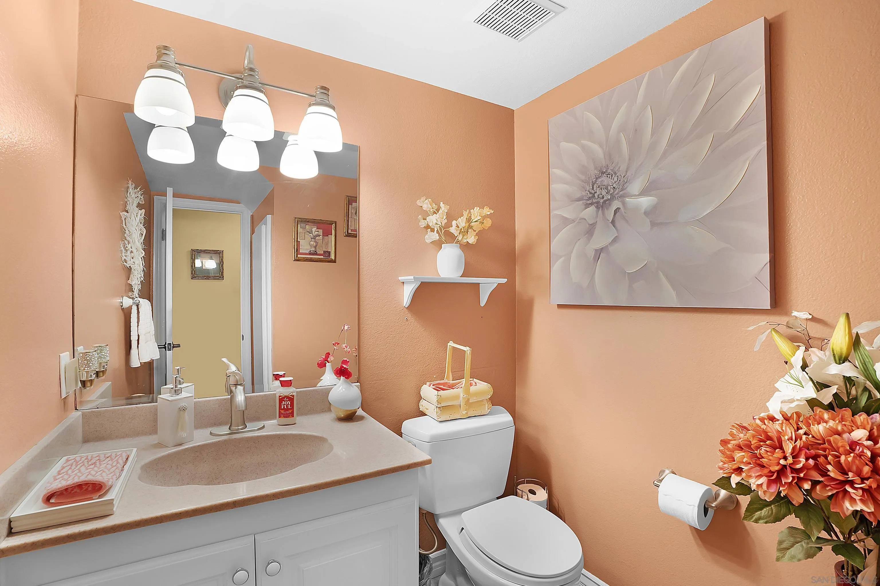 https://cdn.realtyfeed.com/cdn/127/250033404/77d68c504e51206facb1a44ead7449d5.webp