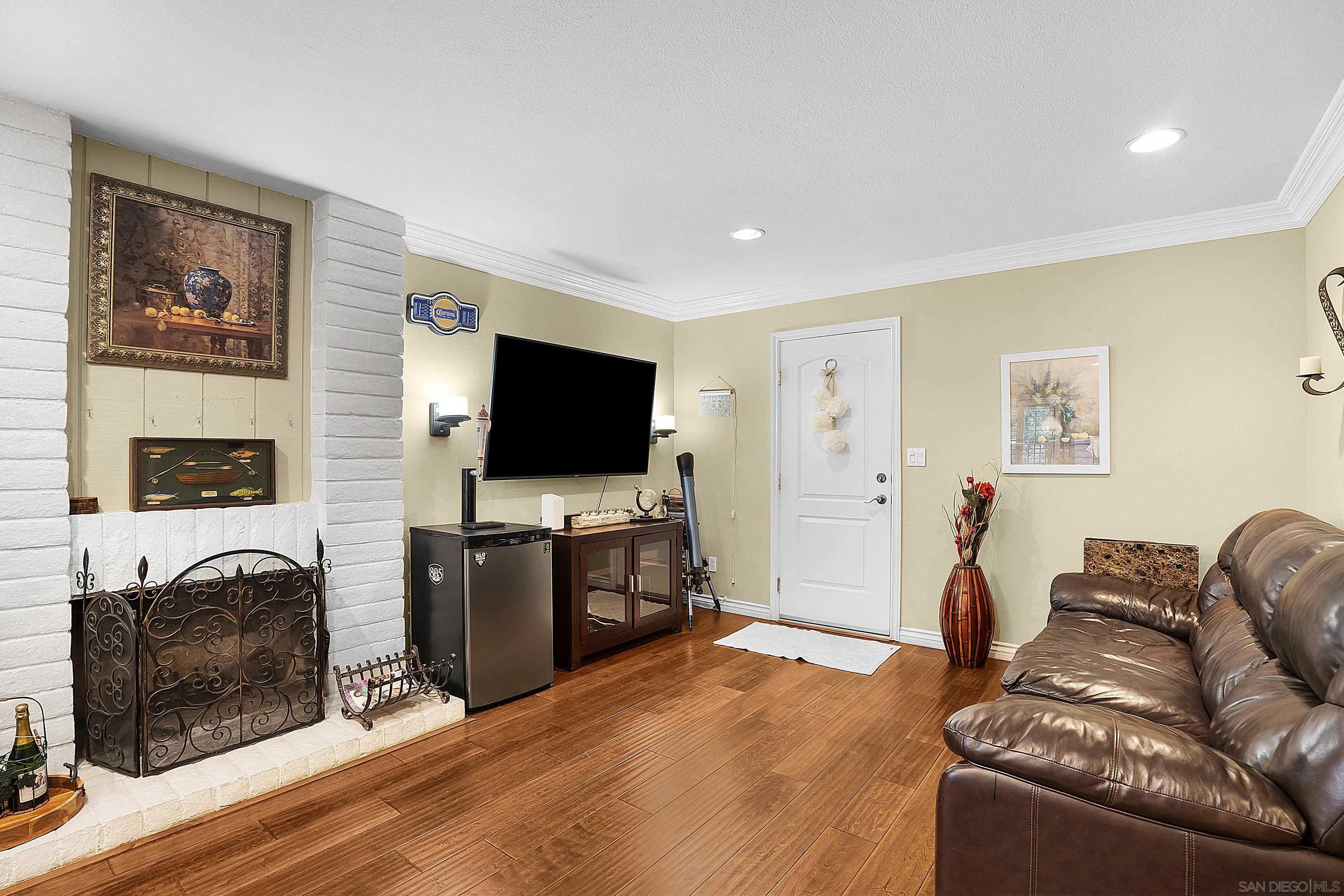 https://cdn.realtyfeed.com/cdn/127/250033404/f3fb232b1b11d602909ca4648333be5e.webp