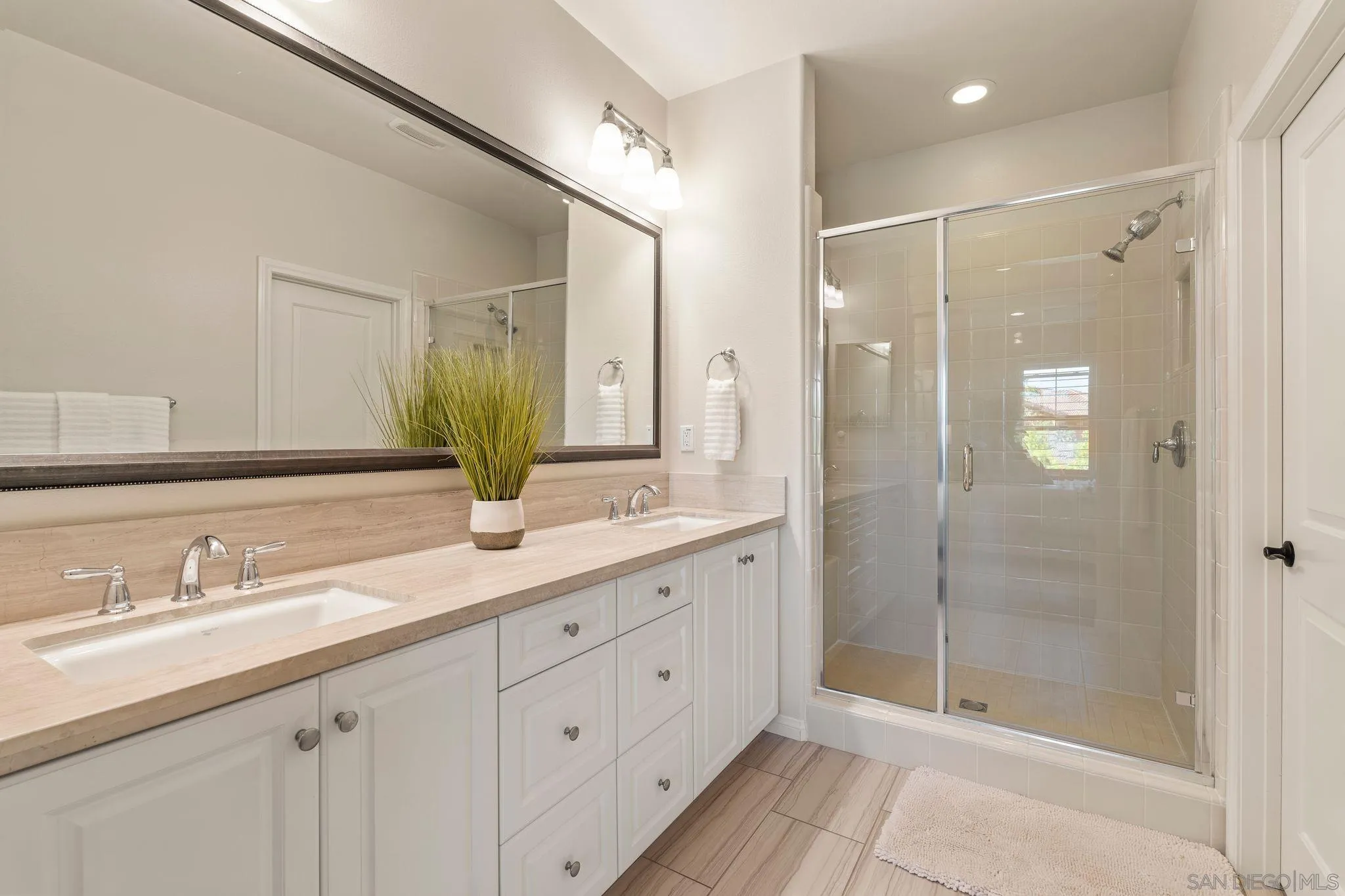 Photo #12: 250033406 Listing: Photo #12