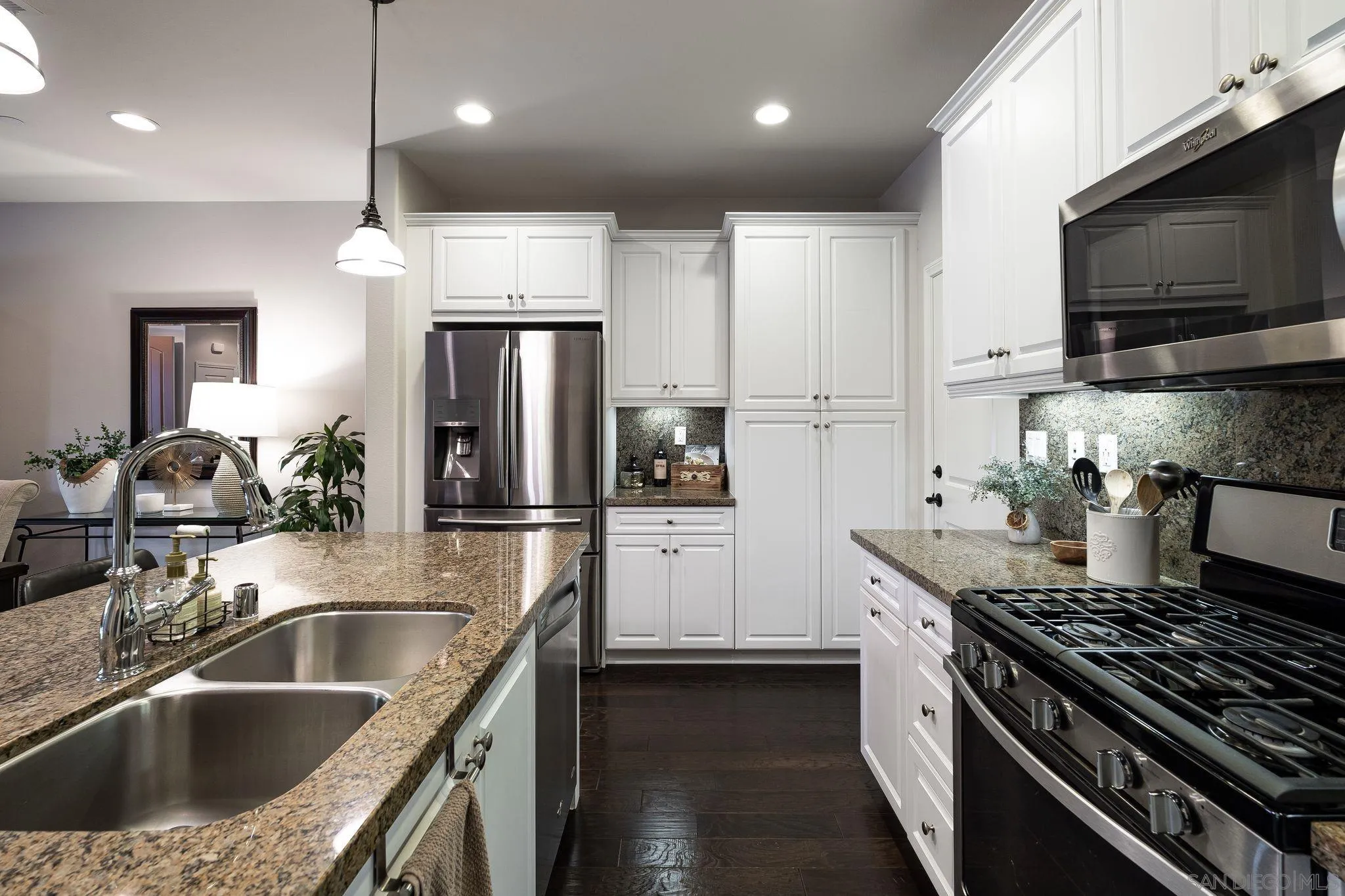 Photo #6: 250033406 Listing 