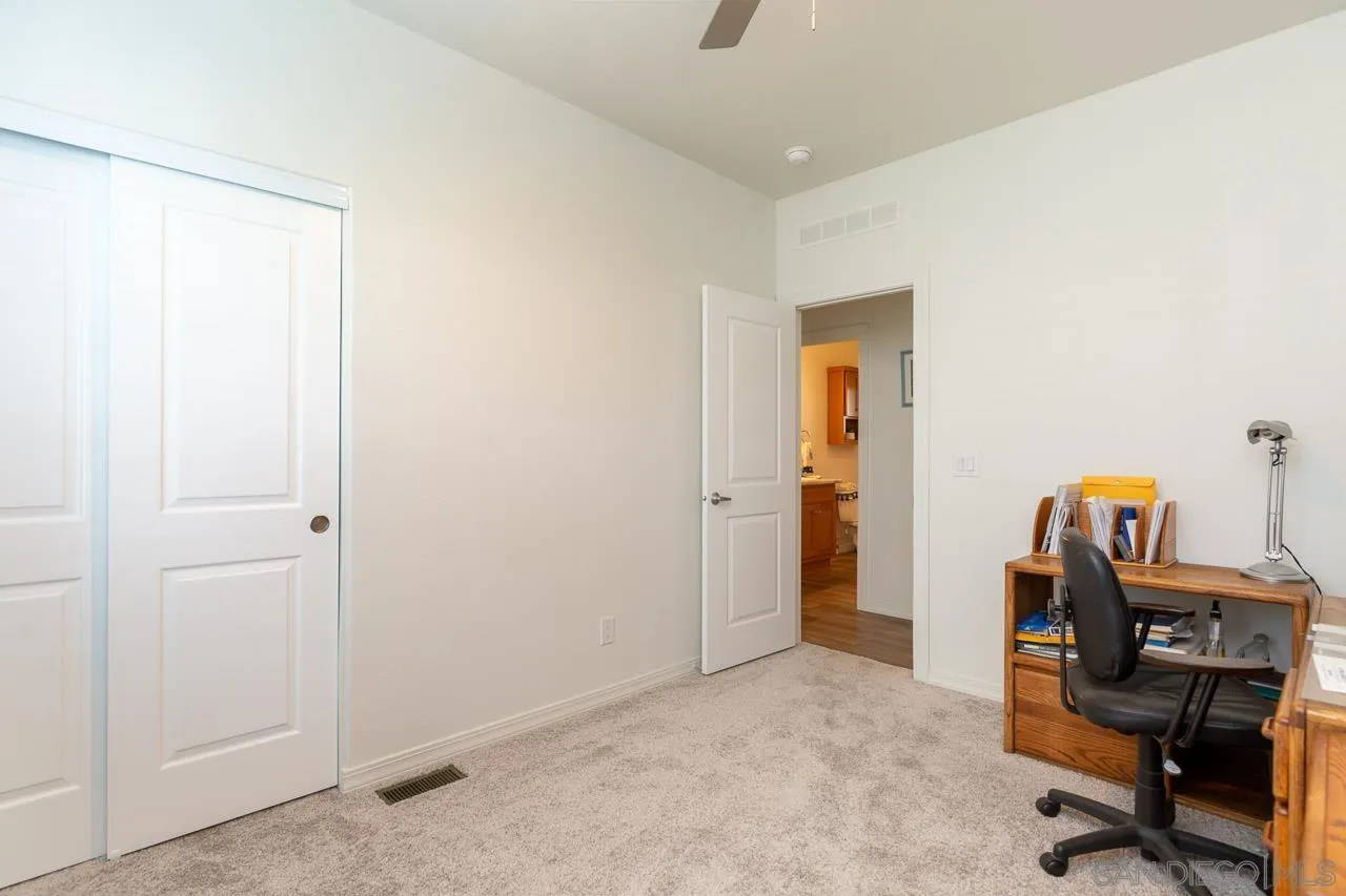 https://cdn.realtyfeed.com/cdn/127/250033416/05350047e672d8a162a756e2fa945a72.webp